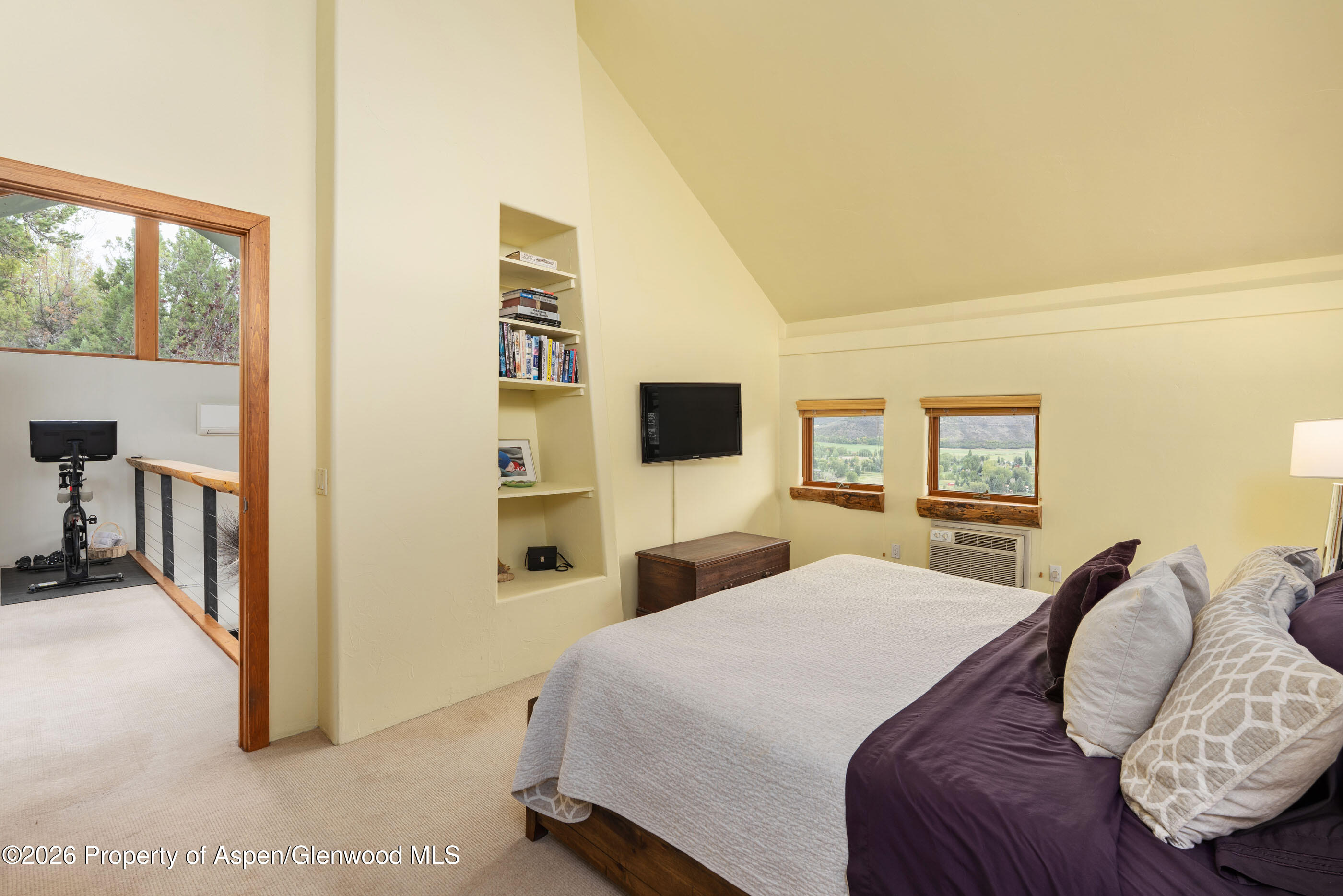609 Hillcrest Drive Property Photo 28