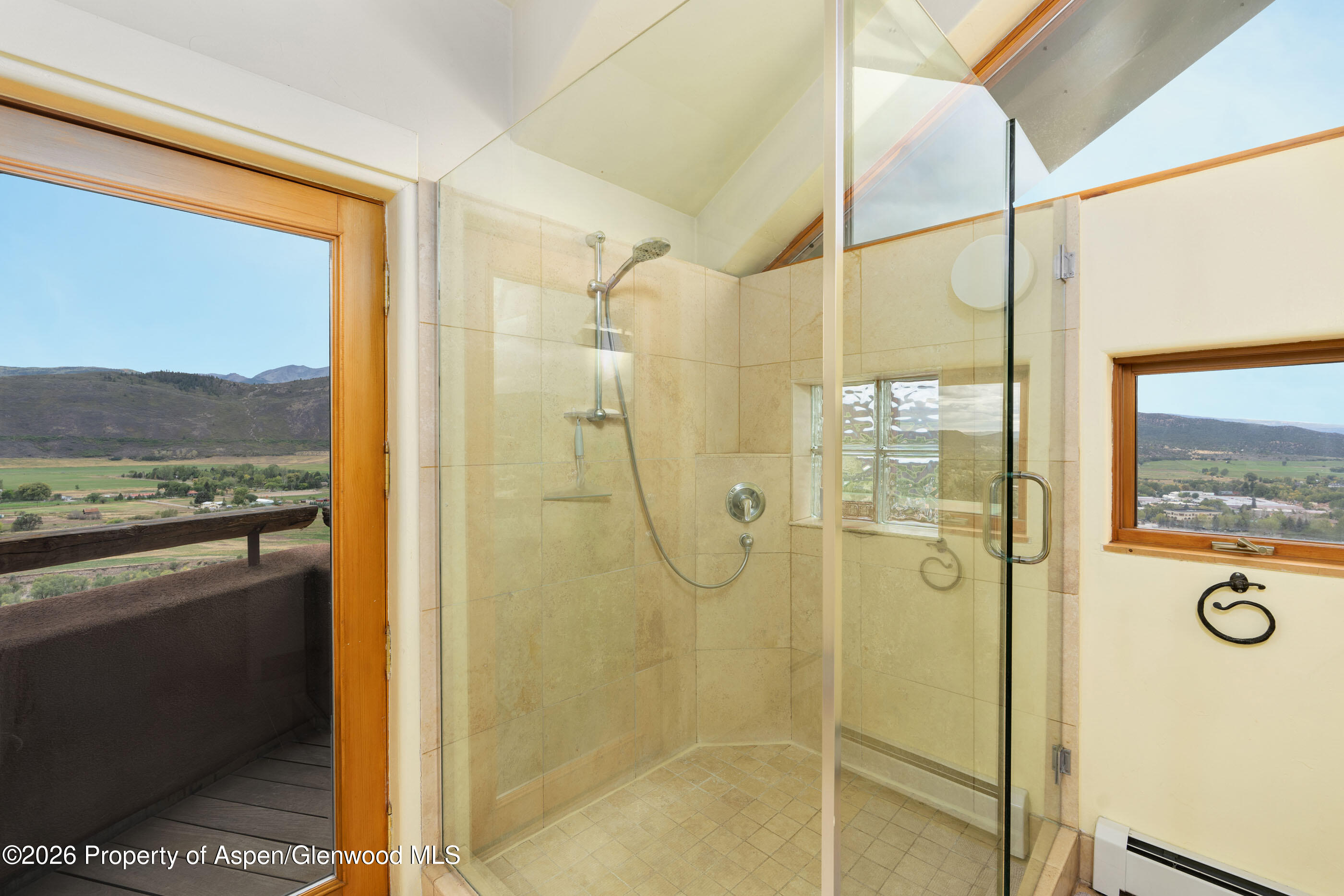 609 Hillcrest Drive Property Photo 31