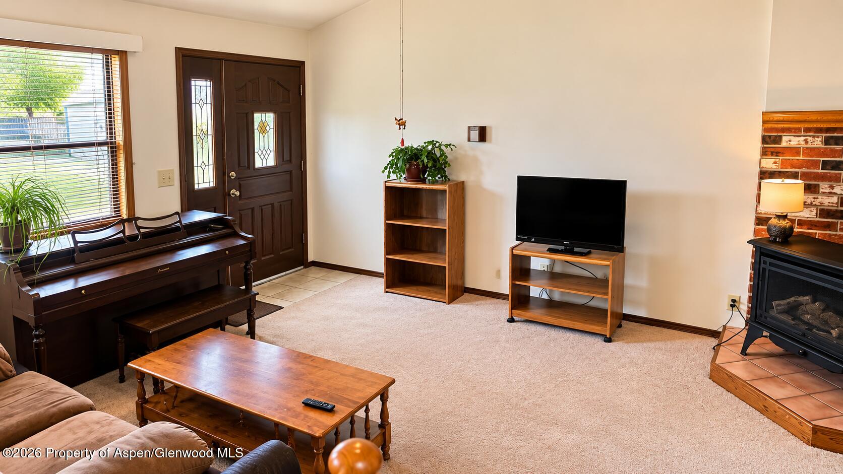 33 W Tamarack Circle Property Photo 5
