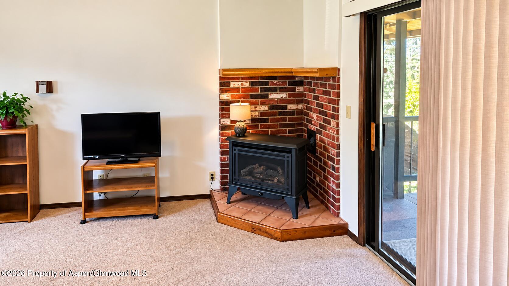 33 W Tamarack Circle Property Photo 7