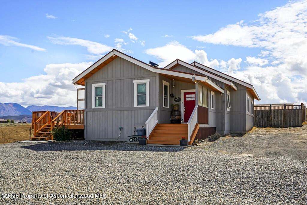 6106 Sagebrush Road Property Photo 2