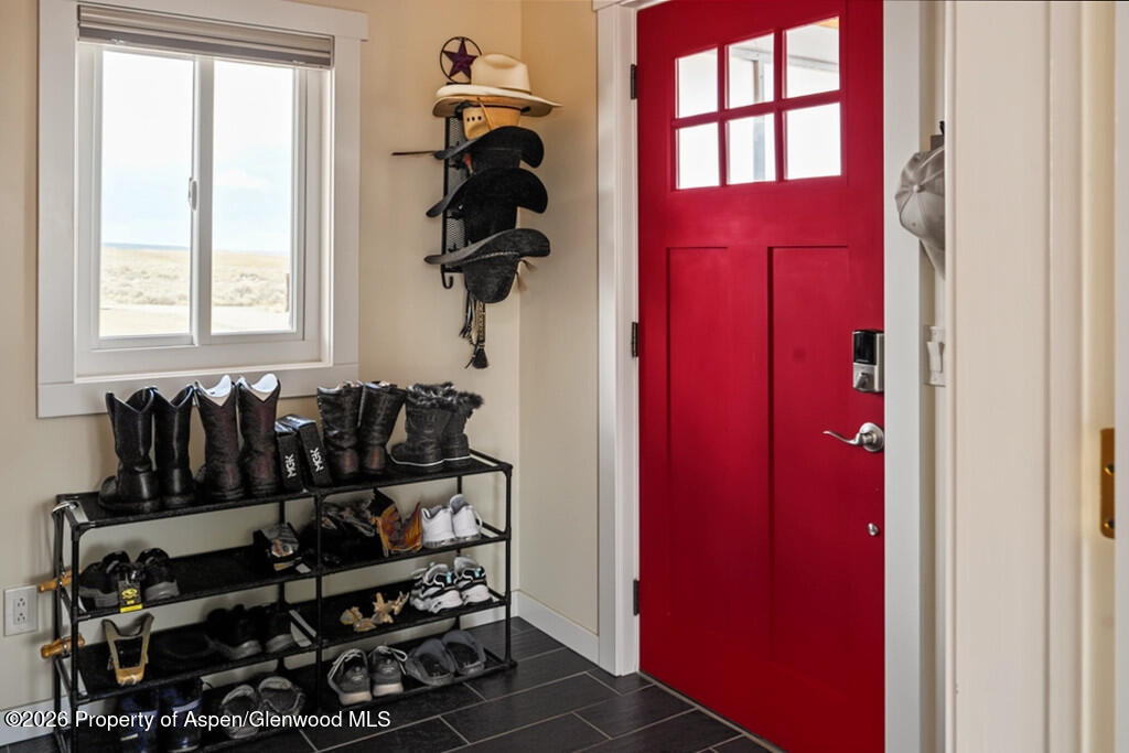 6106 Sagebrush Road Property Photo 4