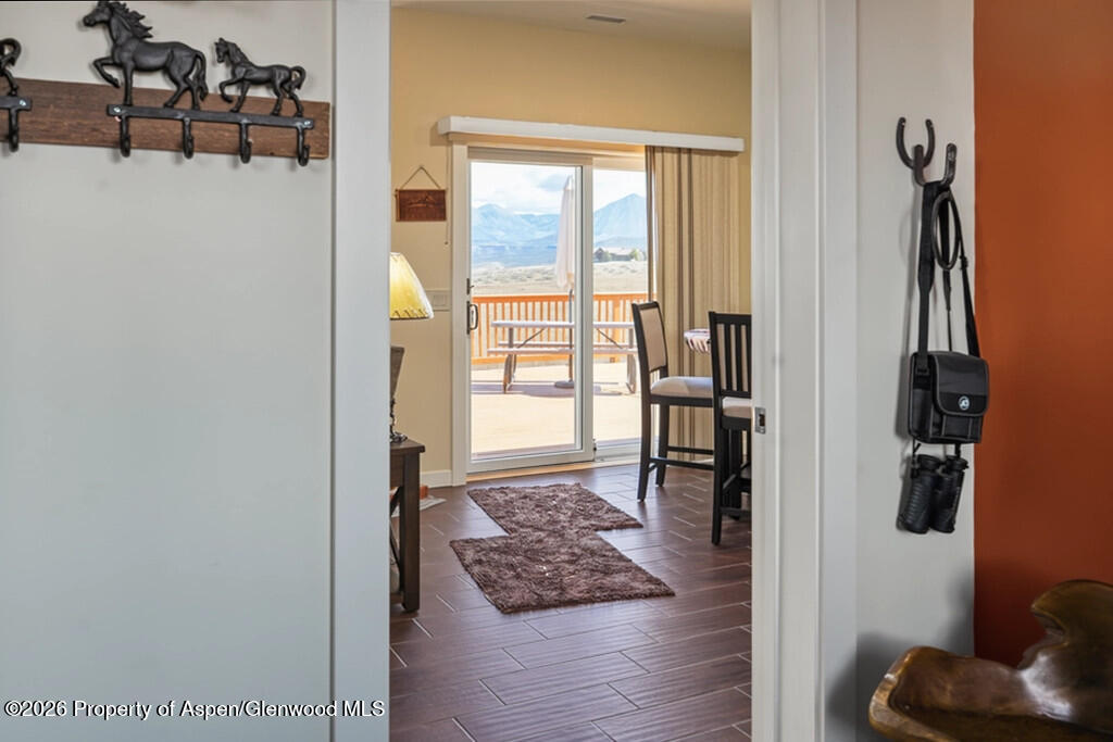 6106 Sagebrush Road Property Photo 5