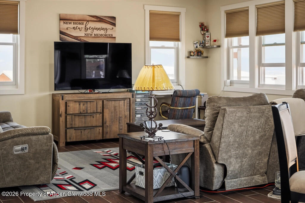 6106 Sagebrush Road Property Photo 6
