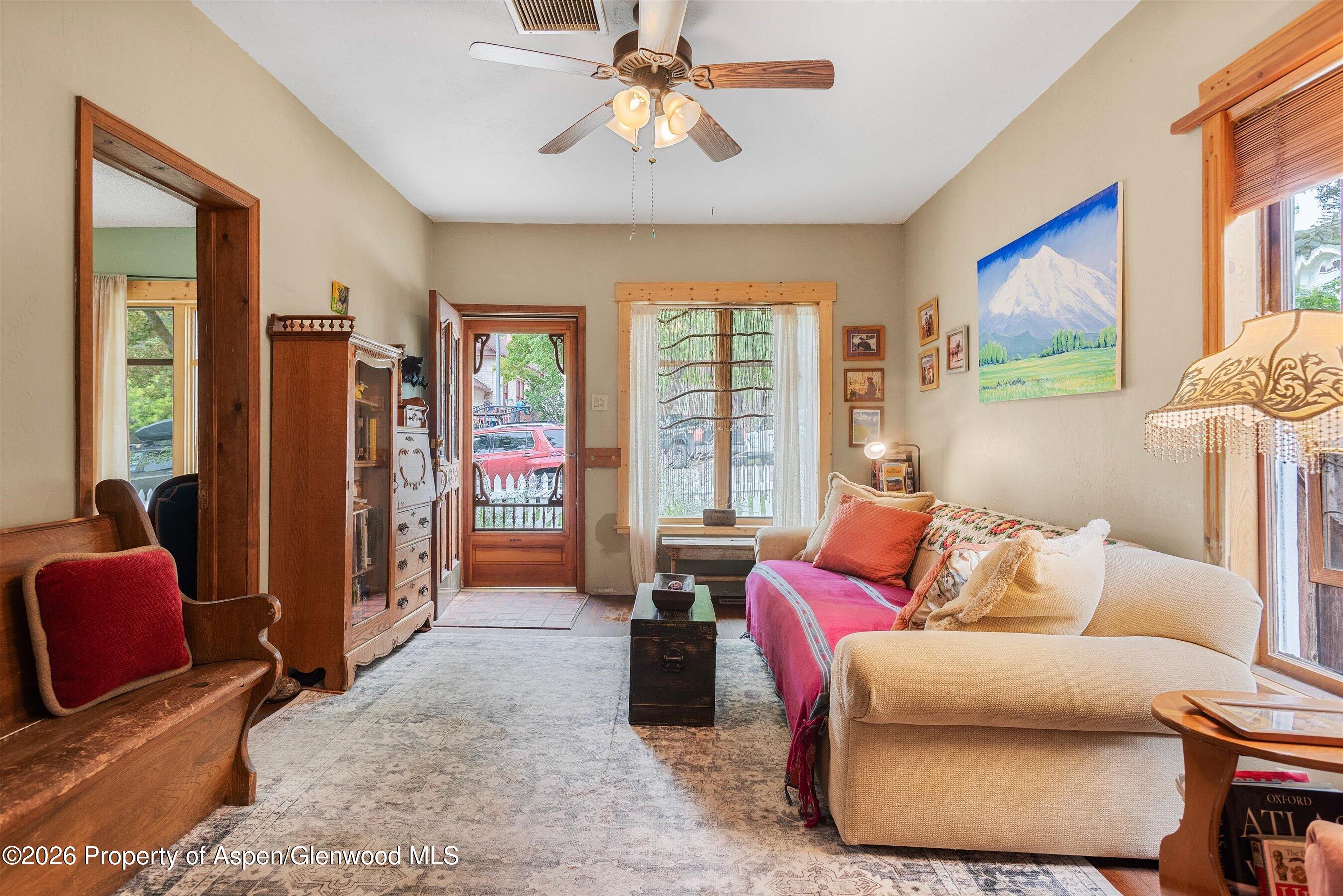 1017 Cooper Avenue Property Photo 4
