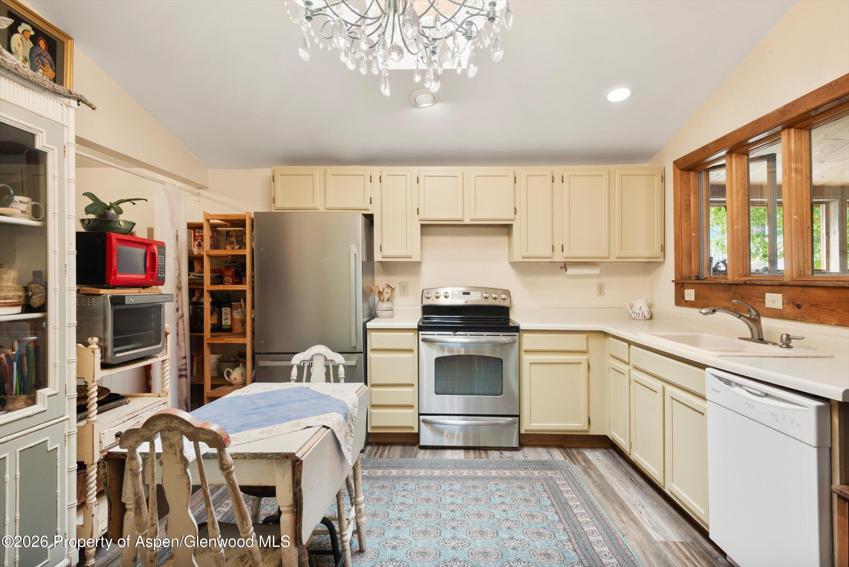 1017 Cooper Avenue Property Photo 22