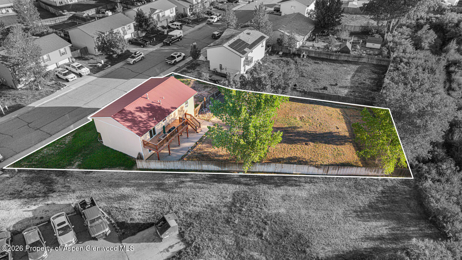 2447 Meadow Circle Property Photo 5