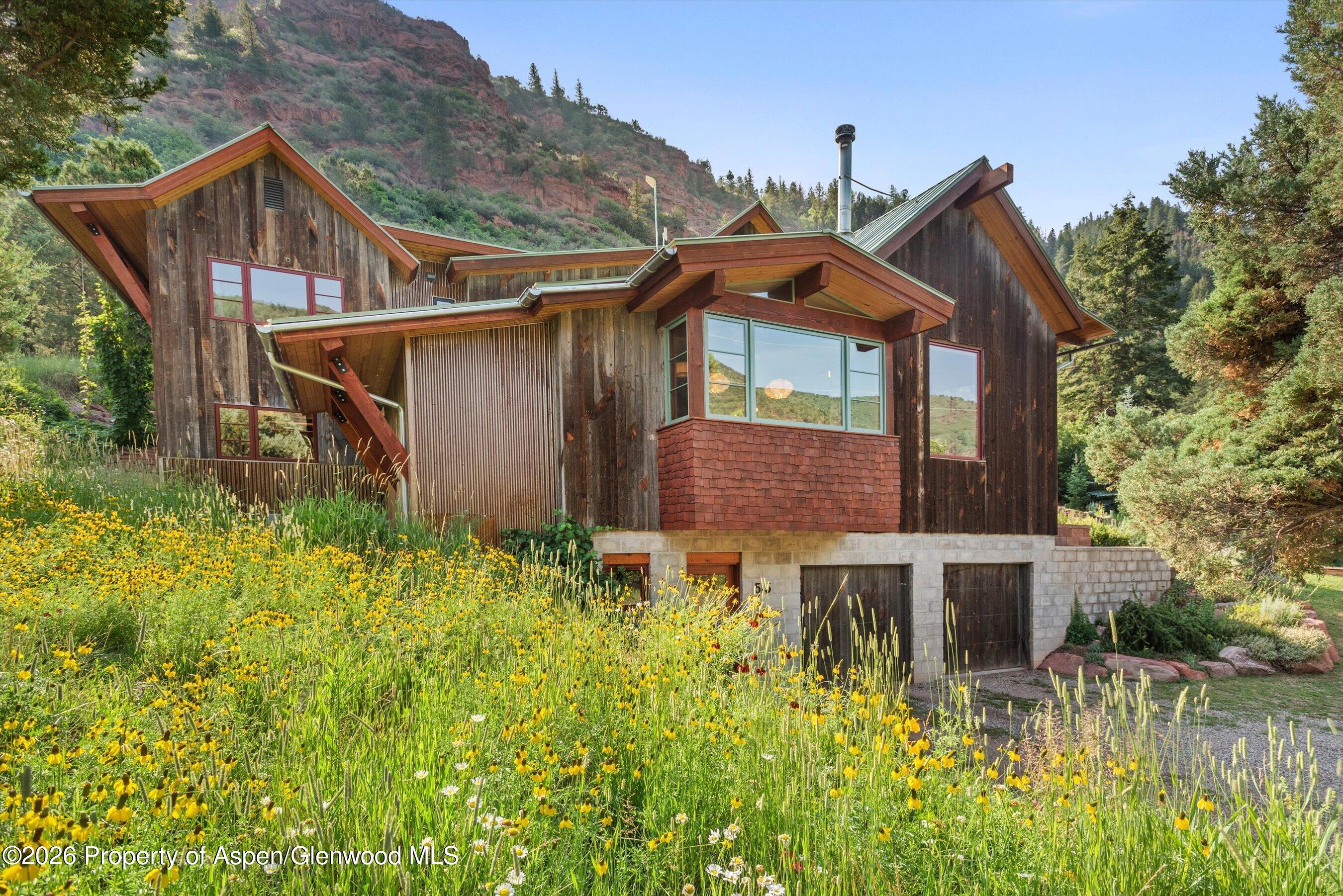 515 Crystal Circle Property Photo 1