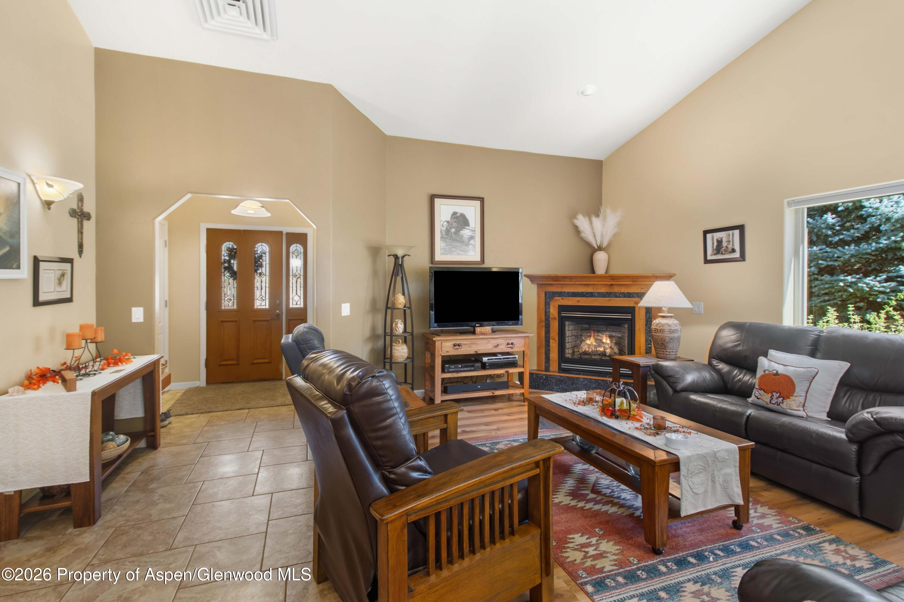 70 Lodgepole Circle Property Photo 5