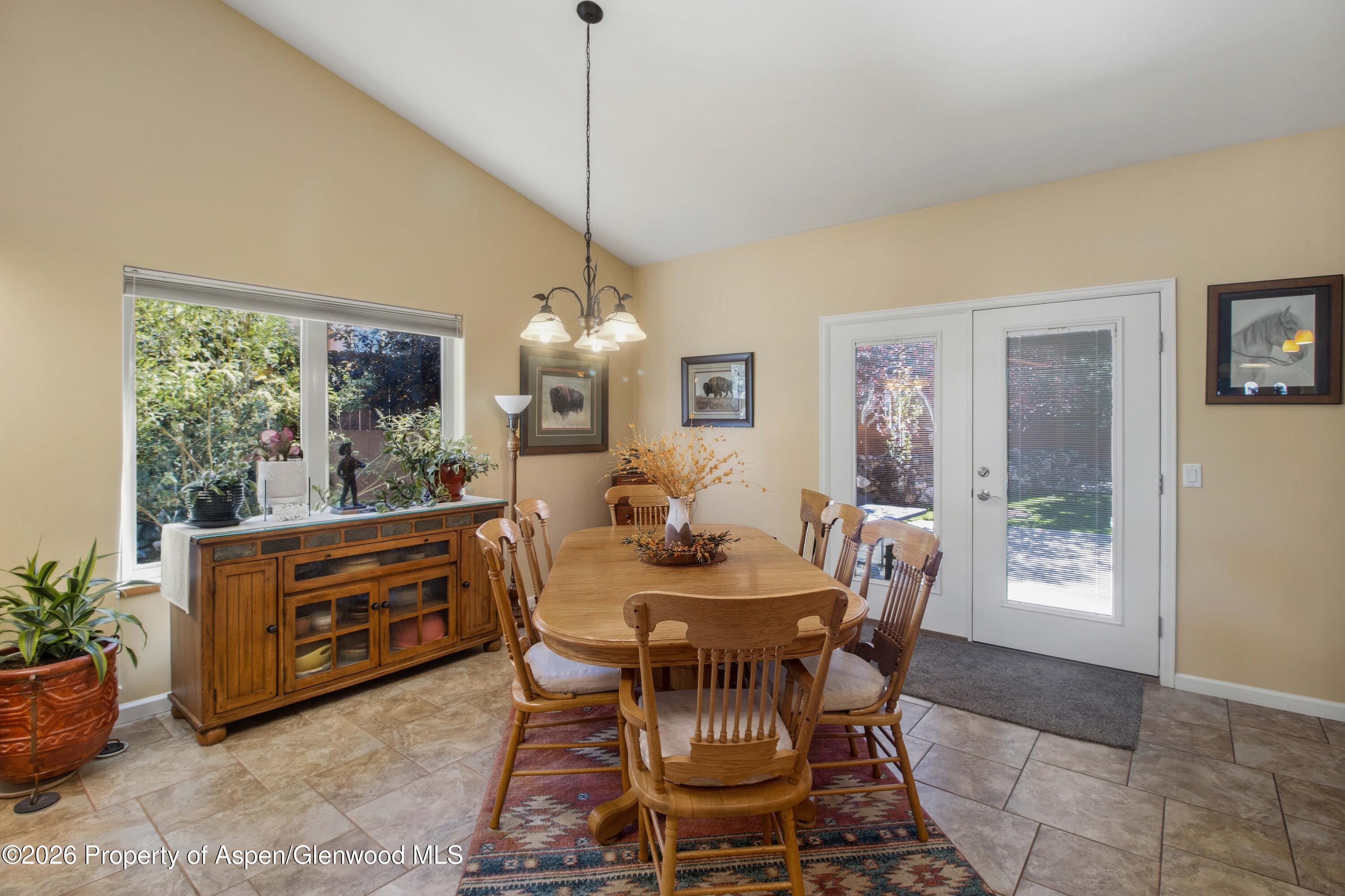 70 Lodgepole Circle Property Photo 6