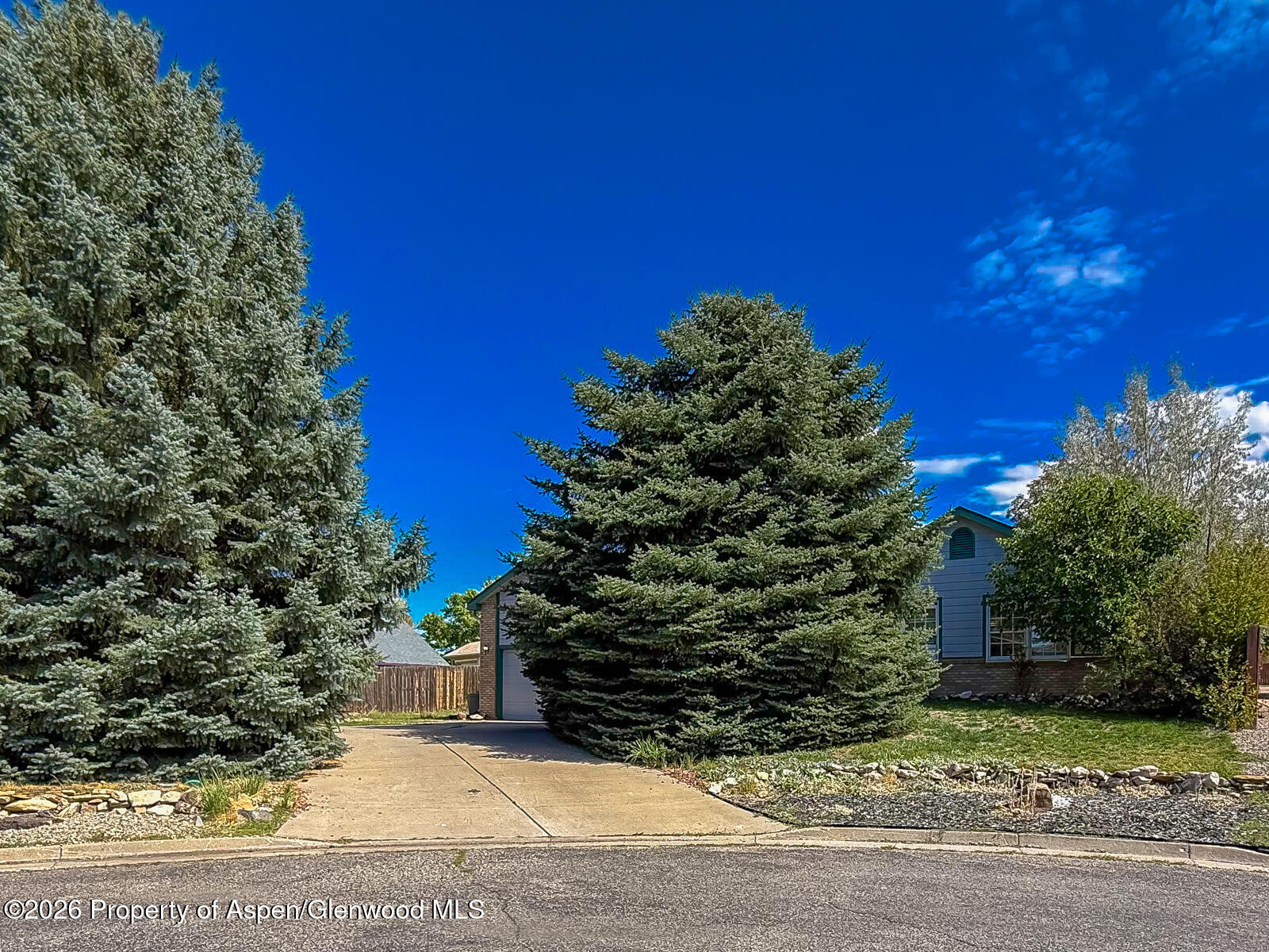 100 Juniper Lane Property Photo 1