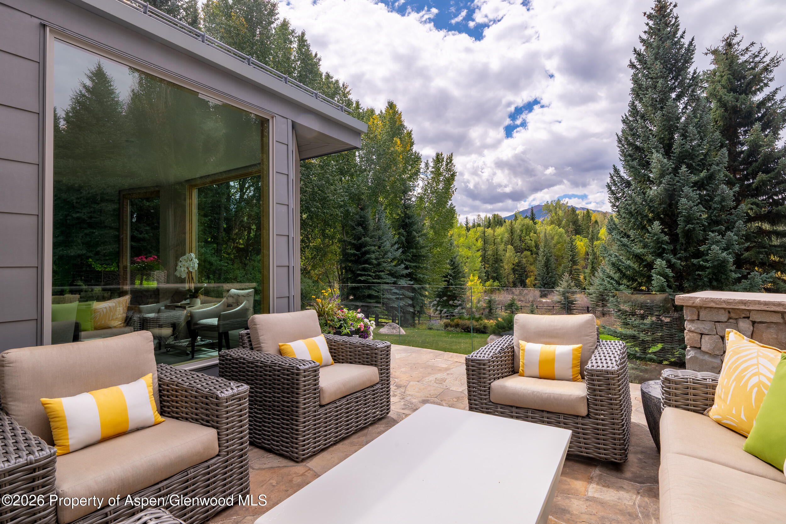 58 Pitkin Way Property Photo 13