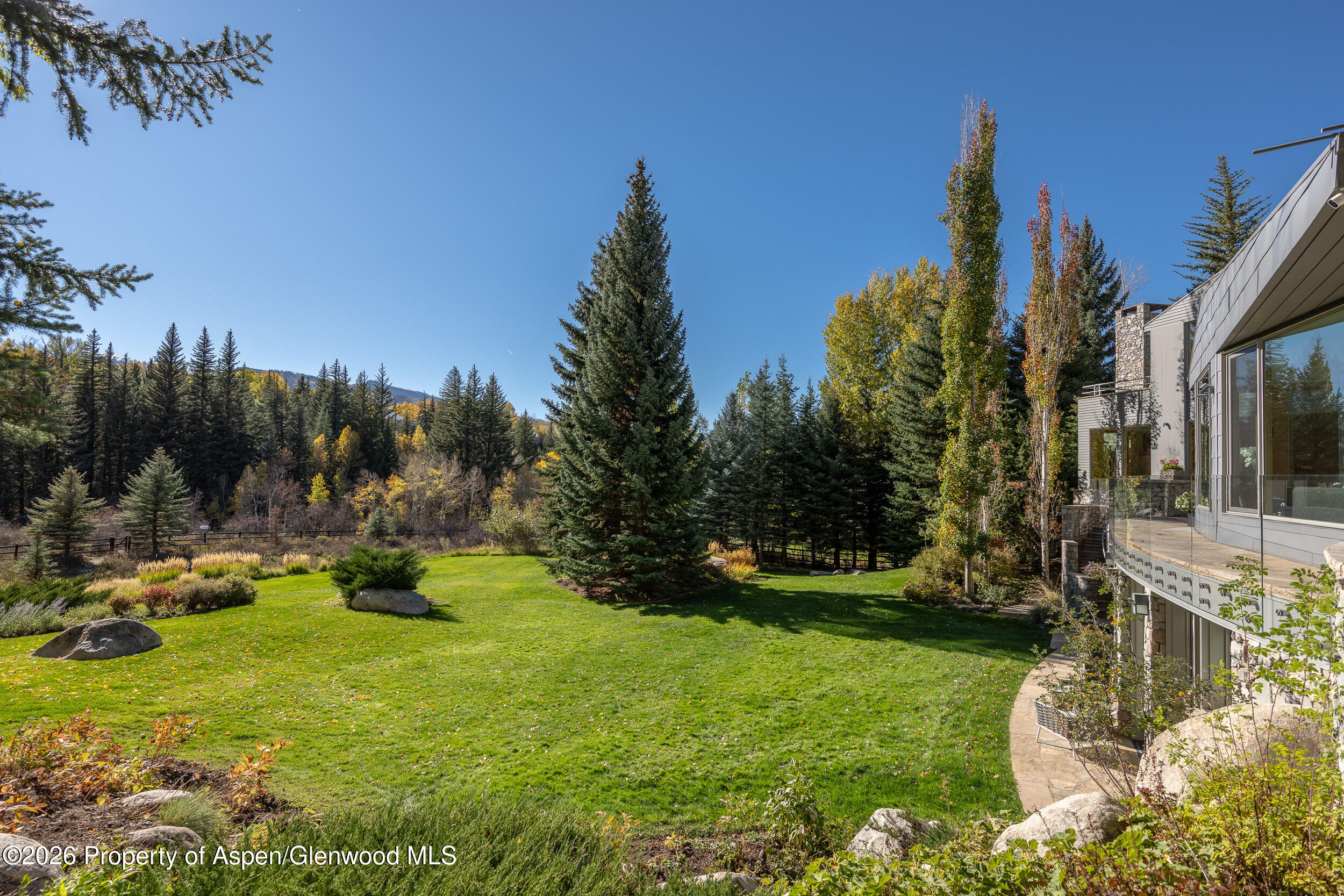 58 Pitkin Way Property Photo 32