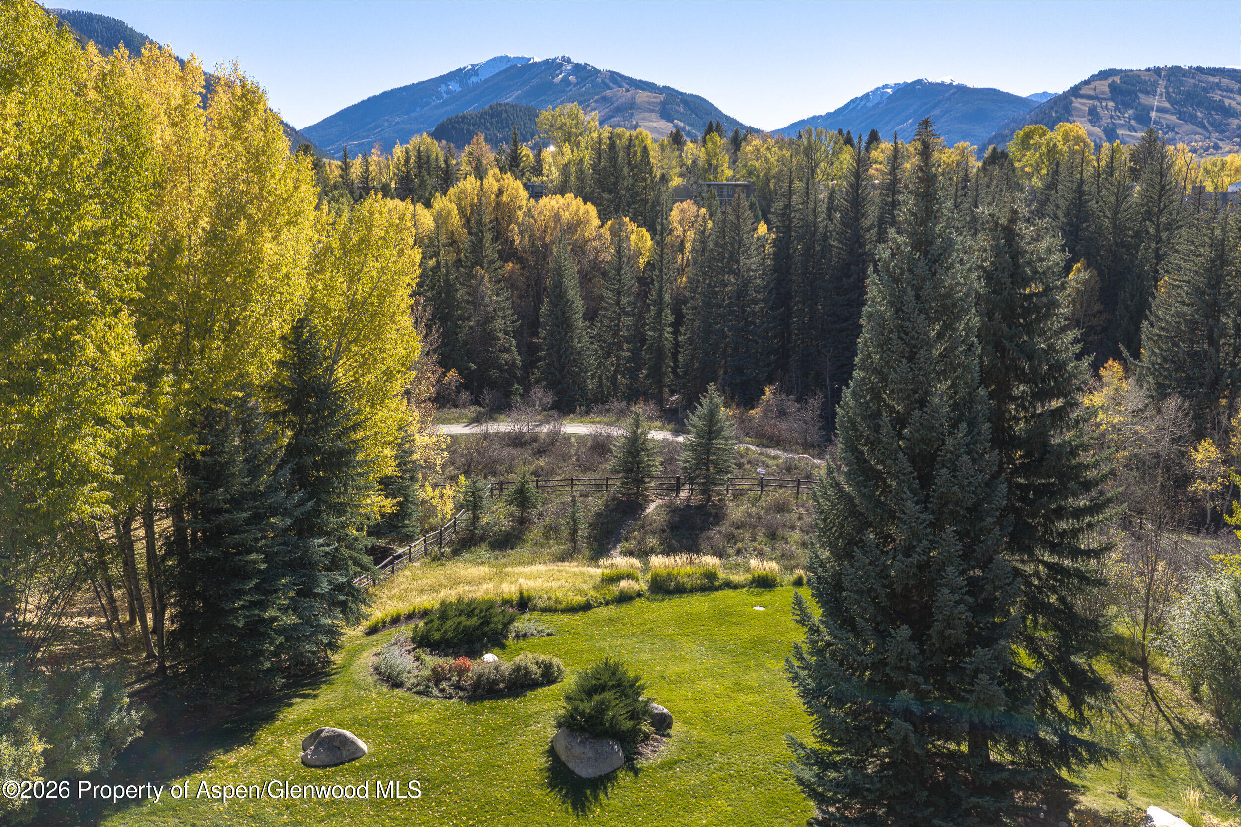 58 Pitkin Way Property Photo 35
