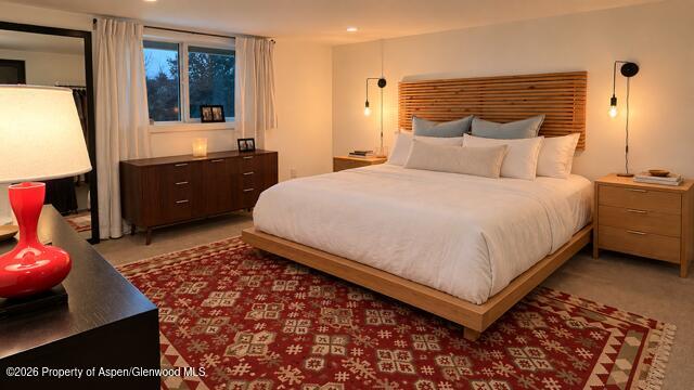 270 Midland Avenue Property Photo 8