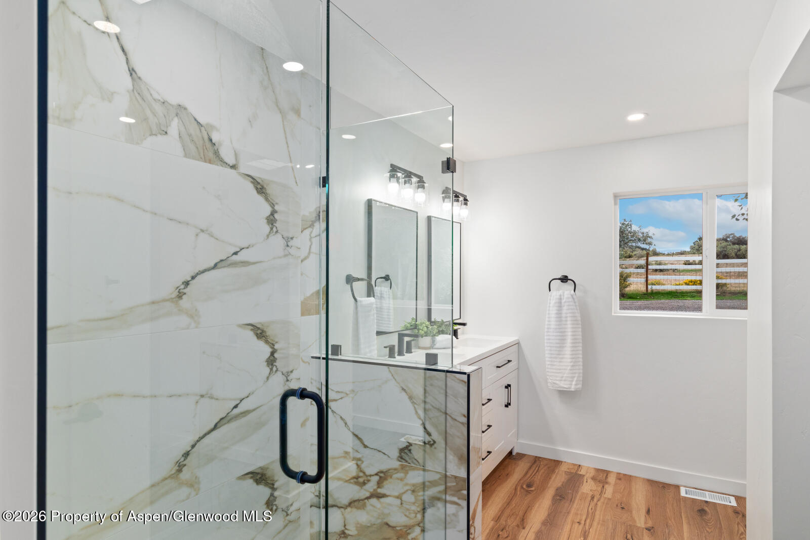 972 County Road 266 Property Photo 17
