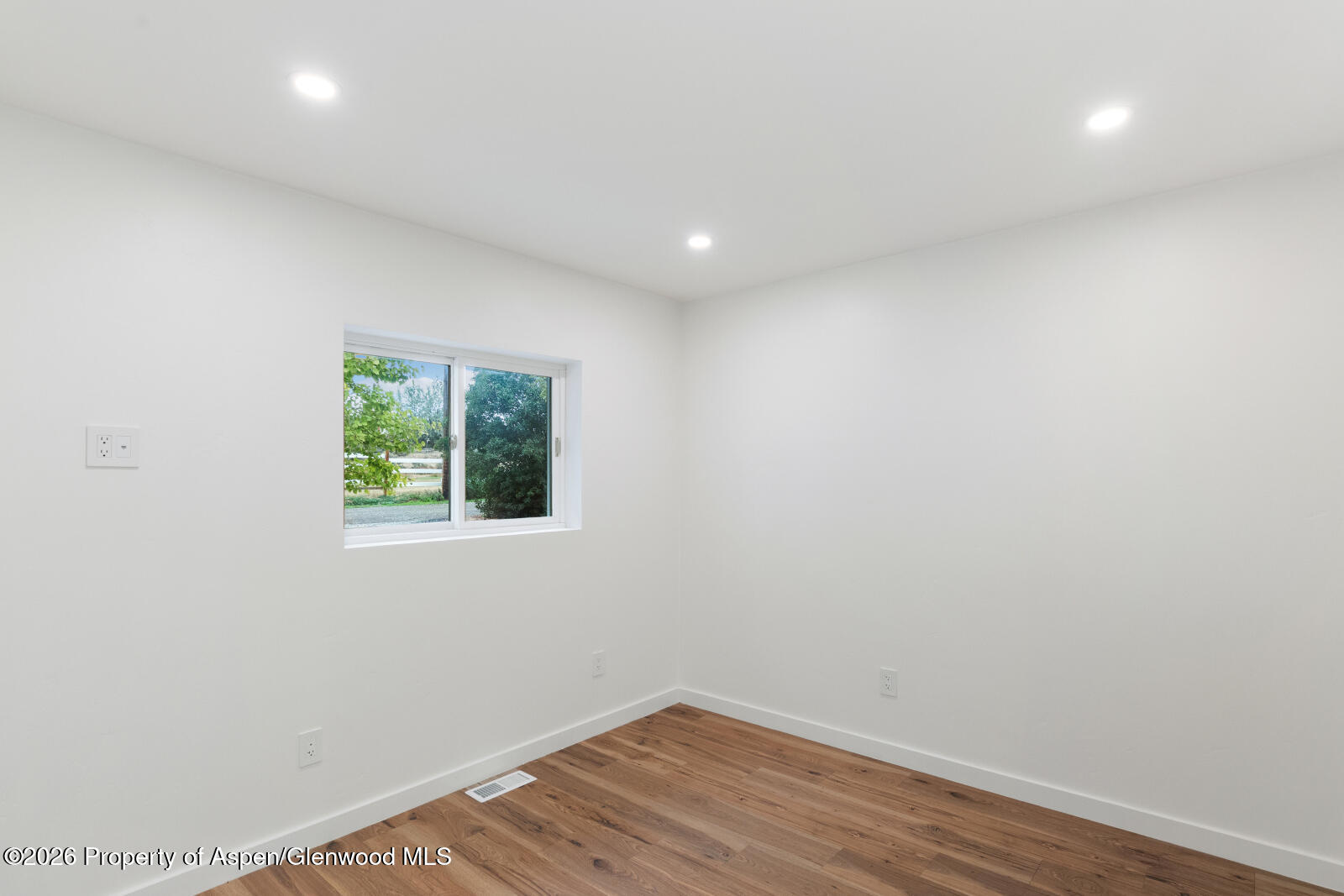 972 County Road 266 Property Photo 19