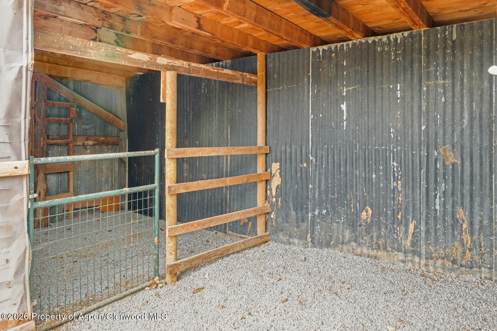 972 County Road 266 Property Photo 64