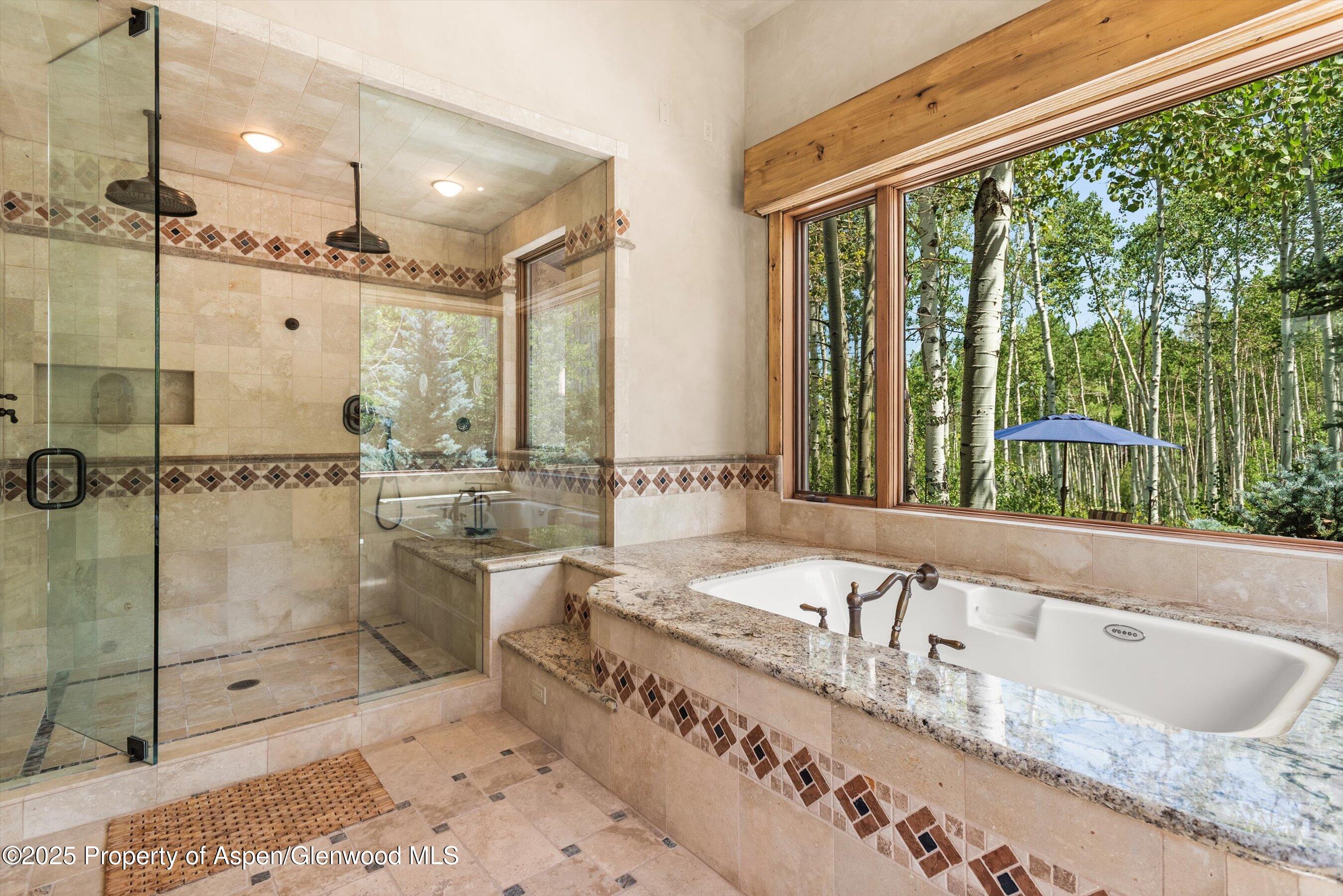 824 Pine Crest Lane Property Photo 18