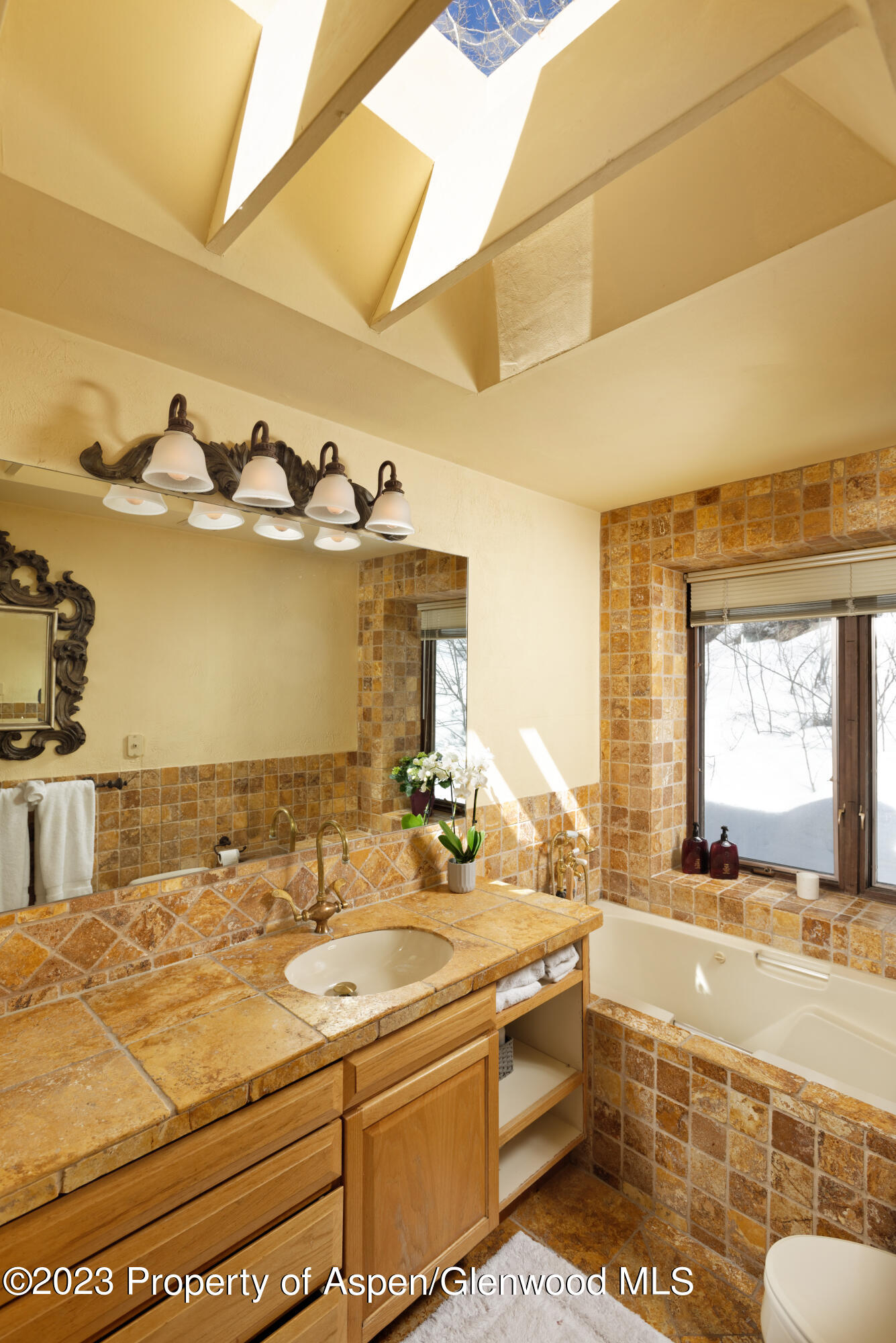 184 Mountain Laurel Drive Property Photo 17