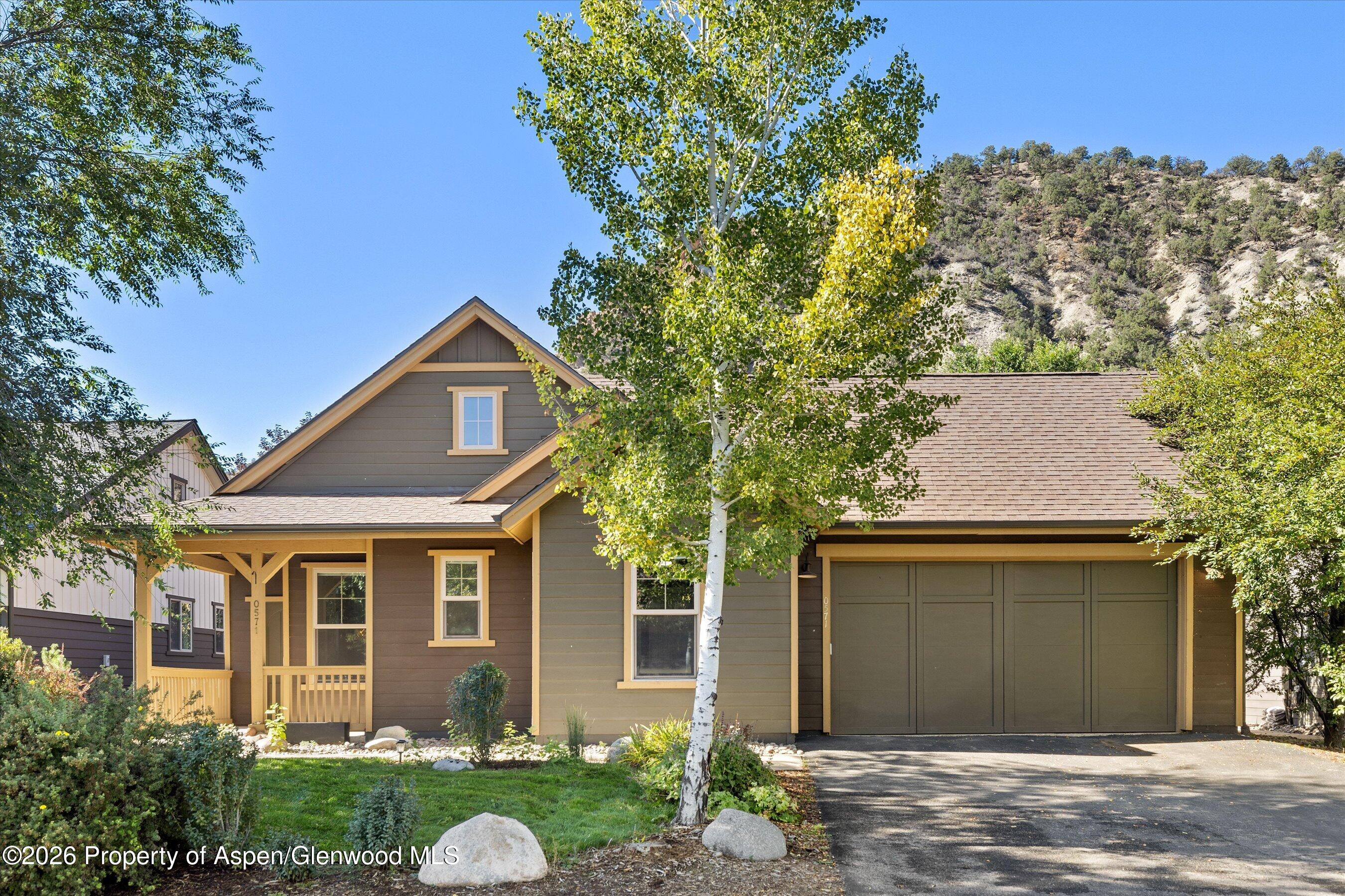 571 River Bend Way Property Photo 1