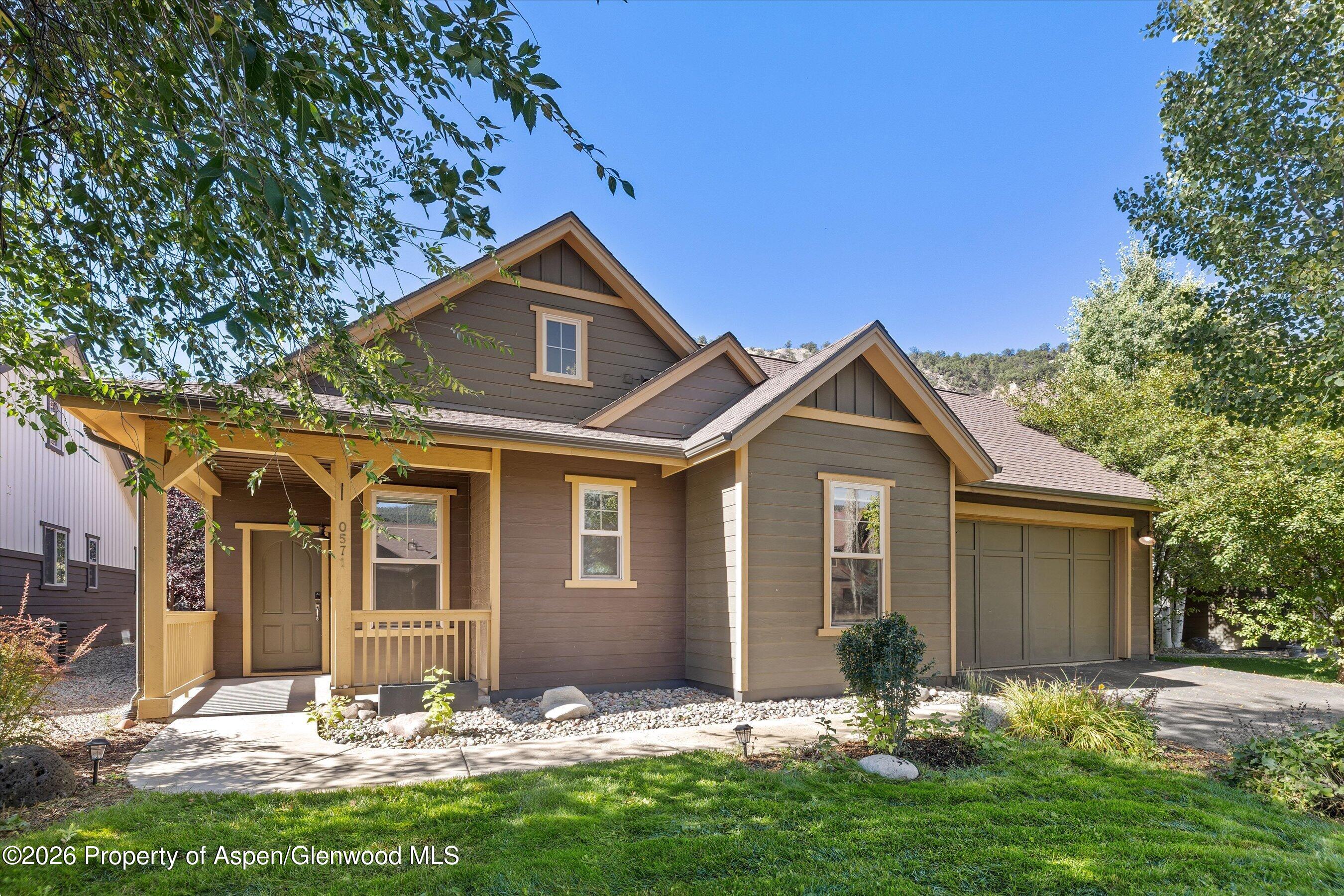 571 River Bend Way Property Photo 2
