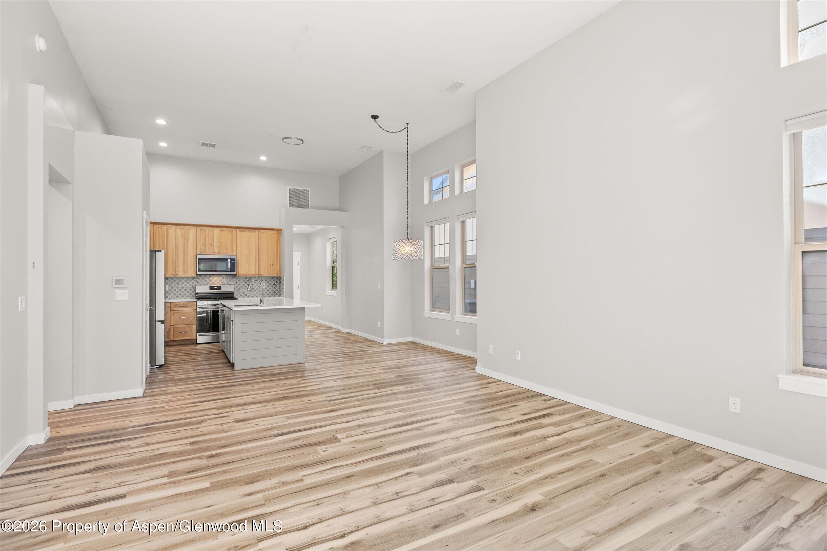 571 River Bend Way Property Photo 6