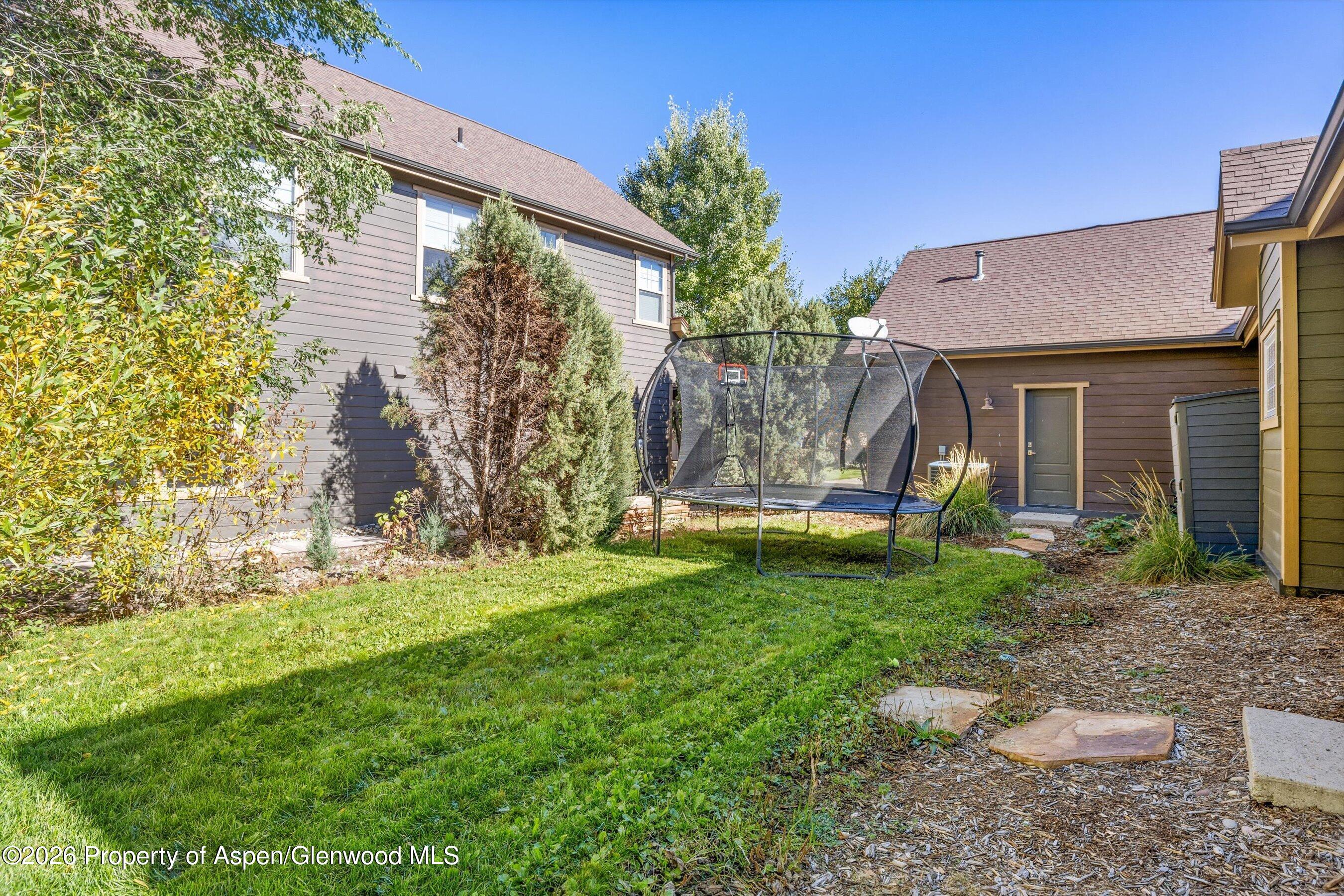 571 River Bend Way Property Photo 23
