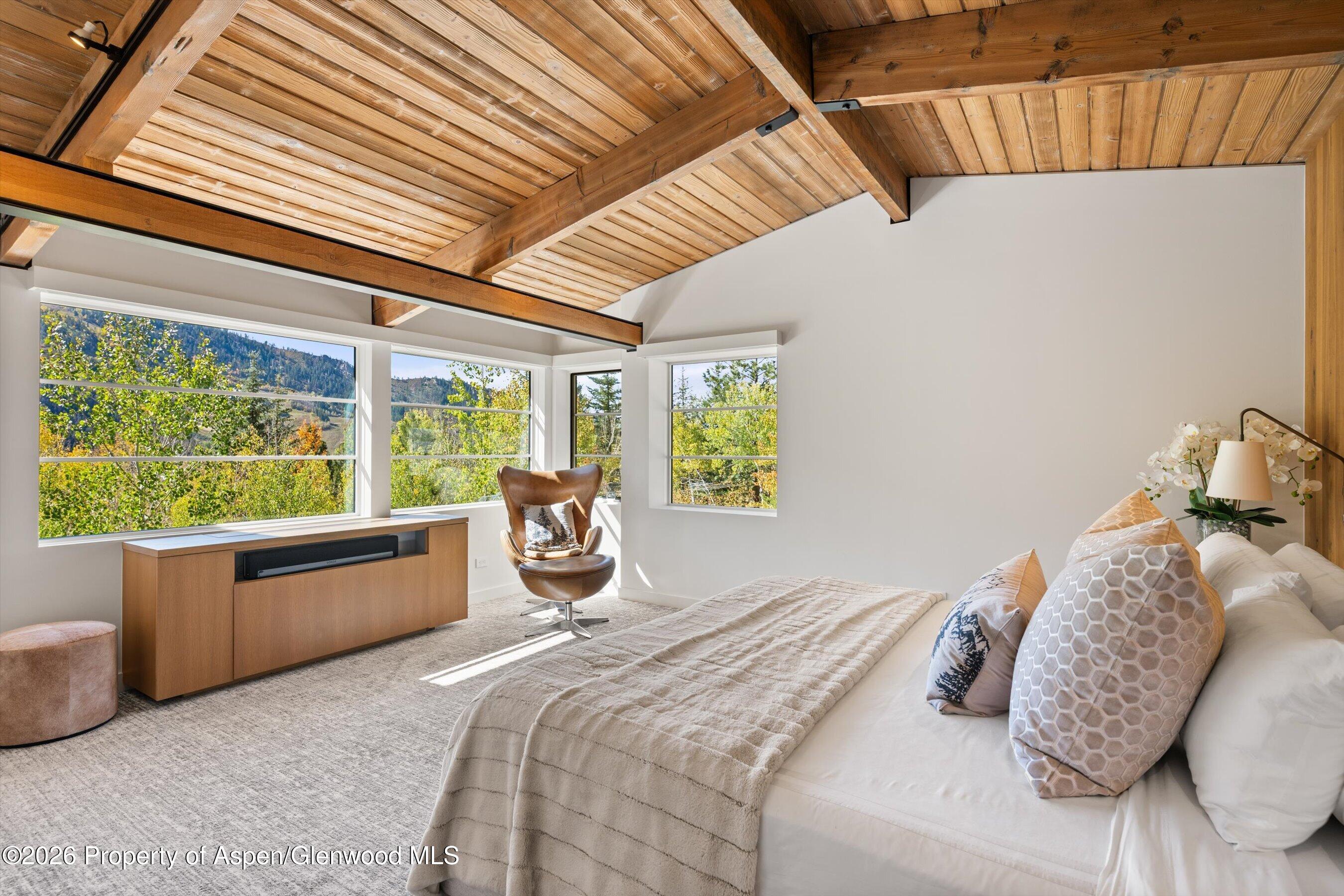 546 Mcskimming Road Property Photo 14