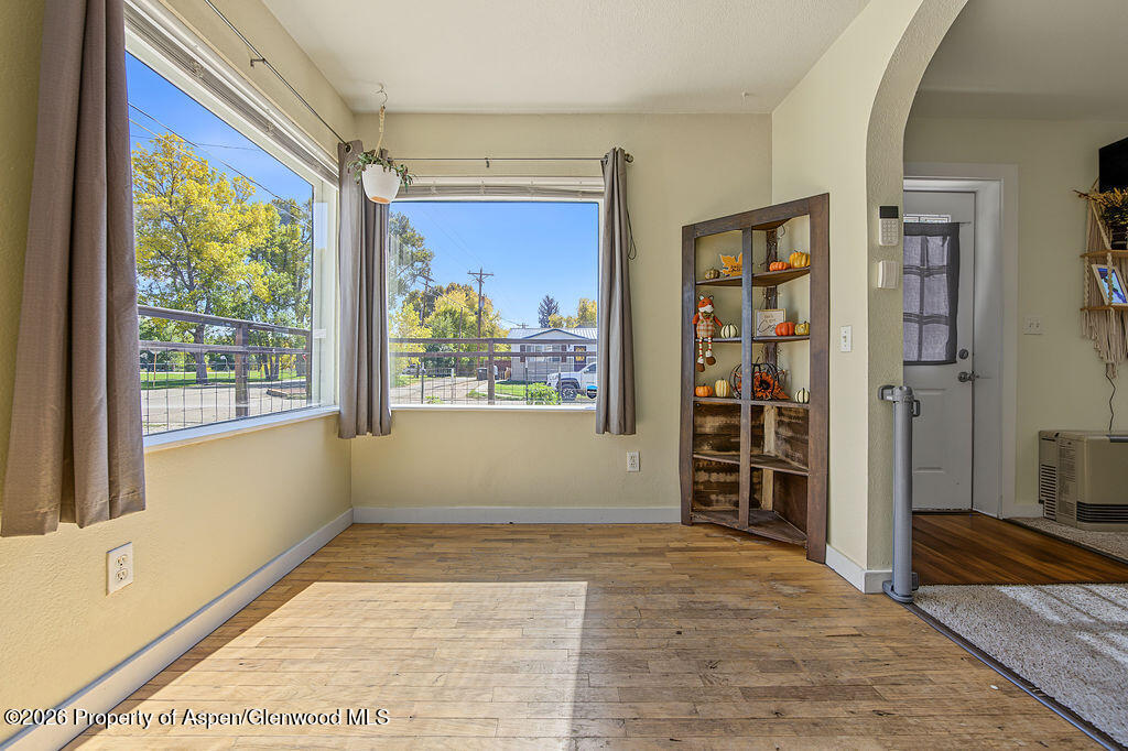 315 E 6th Street Property Photo 10