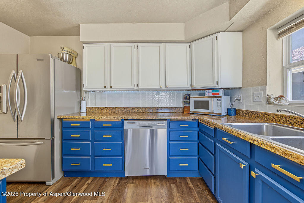 315 E 6th Street Property Photo 16