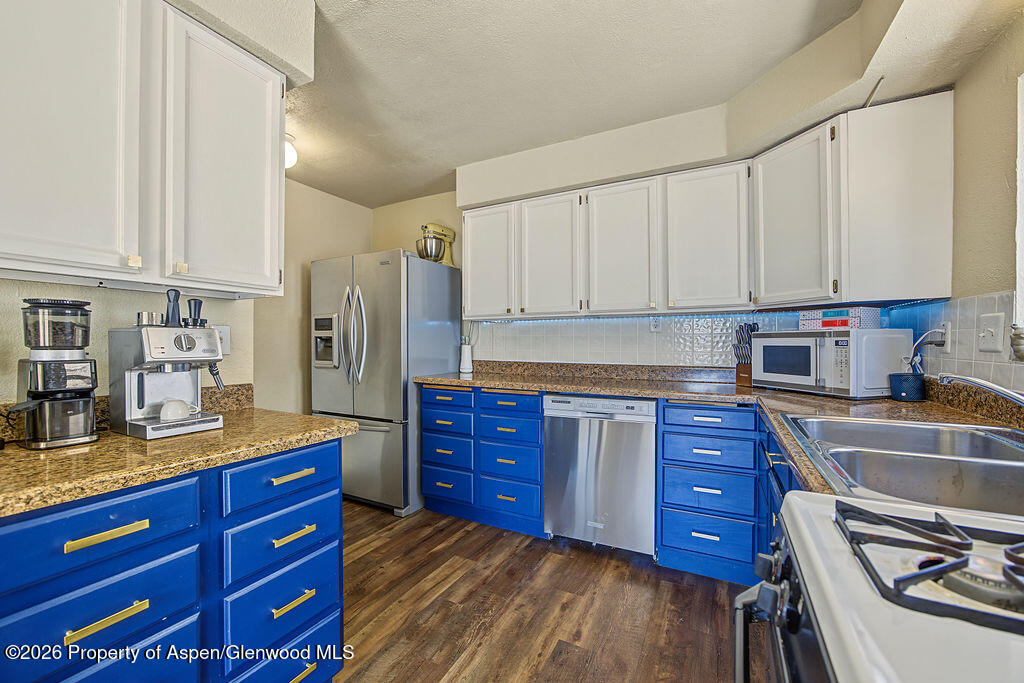 315 E 6th Street Property Photo 17