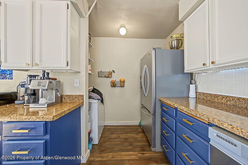315 E 6th Street Property Photo 18