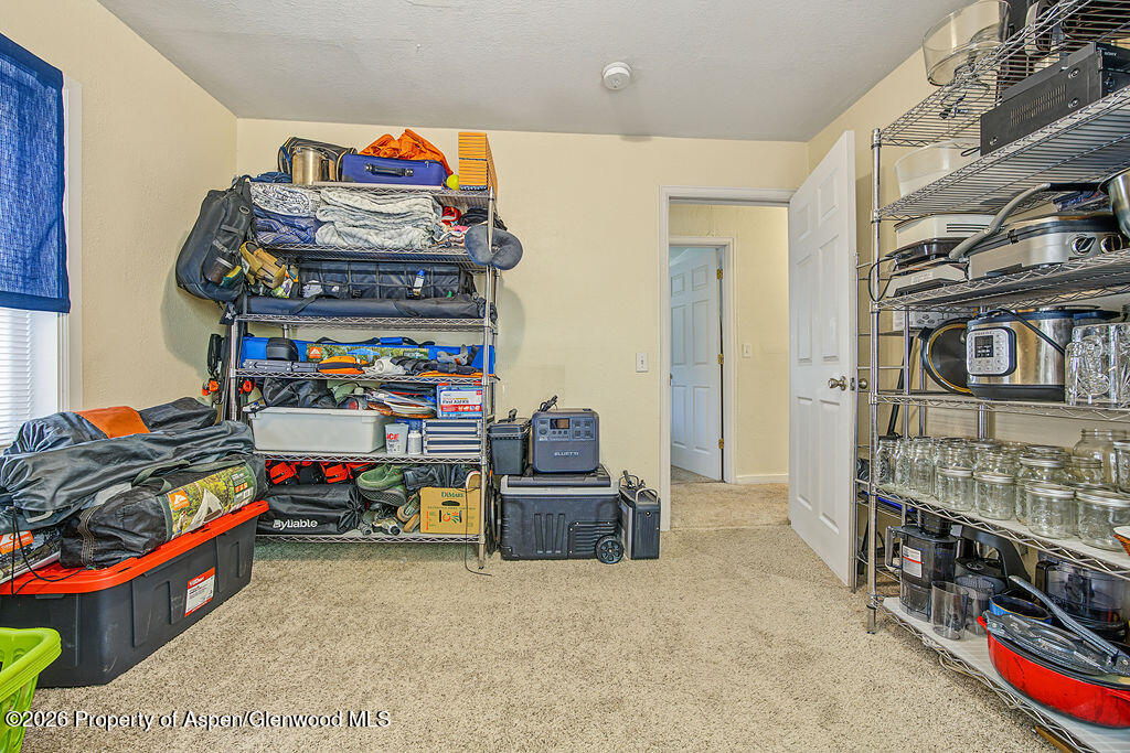 315 E 6th Street Property Photo 26