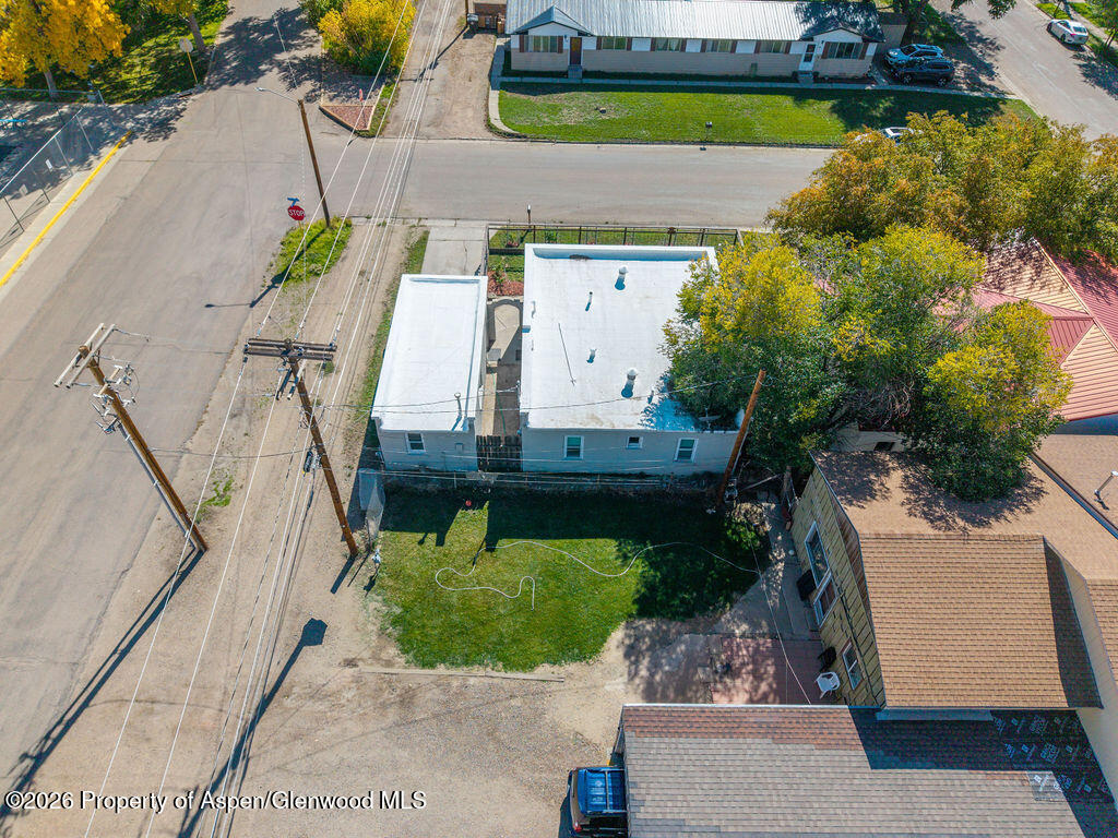 315 E 6th Street Property Photo 34