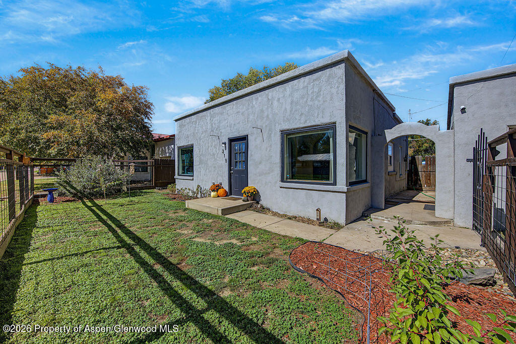 315 E 6th Street Property Photo 47