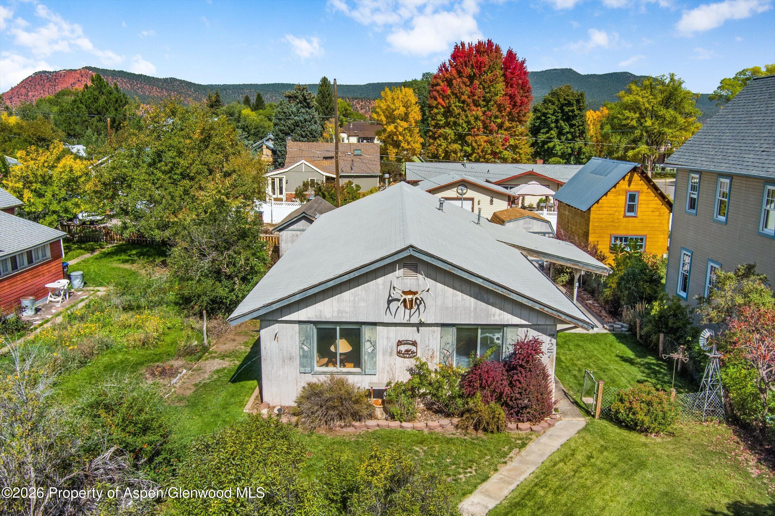 727 Euclid Avenue Property Photo 1