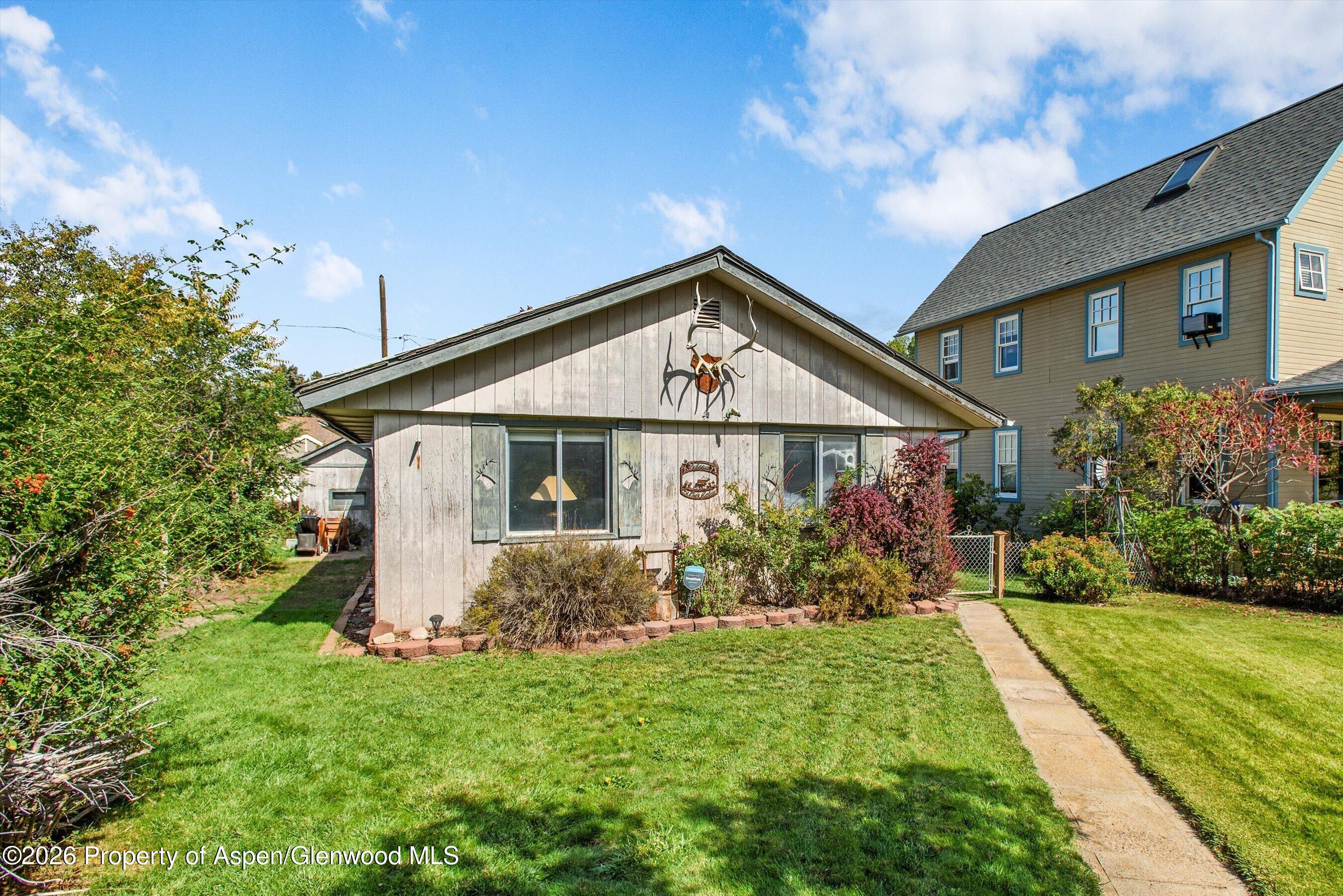 727 Euclid Avenue Property Photo 2