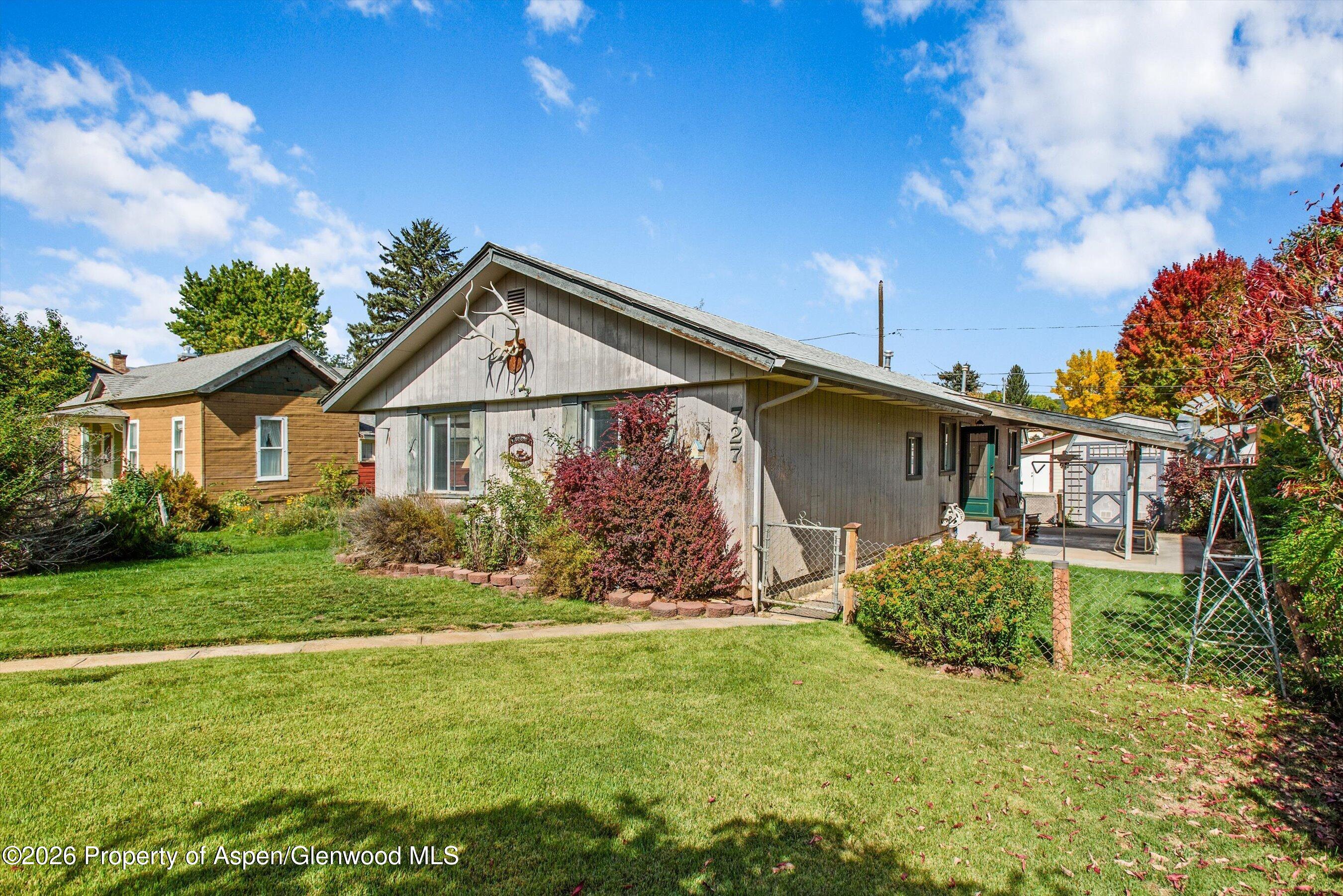727 Euclid Avenue Property Photo 3