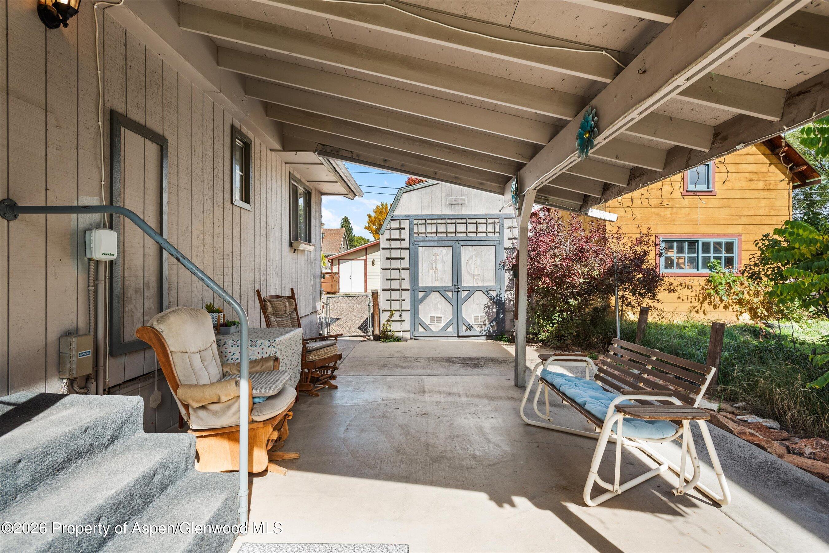 727 Euclid Avenue Property Photo 4