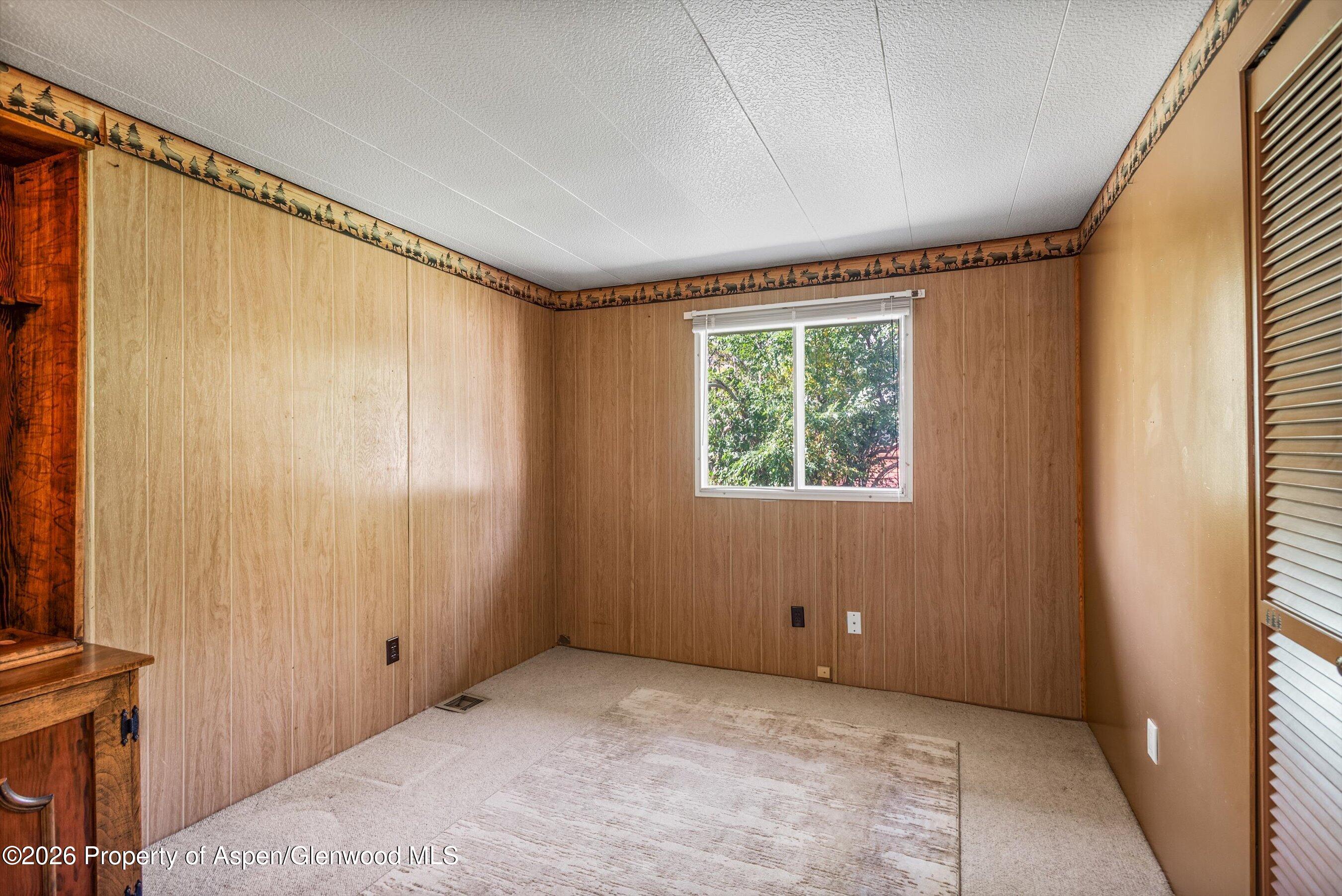 727 Euclid Avenue Property Photo 12