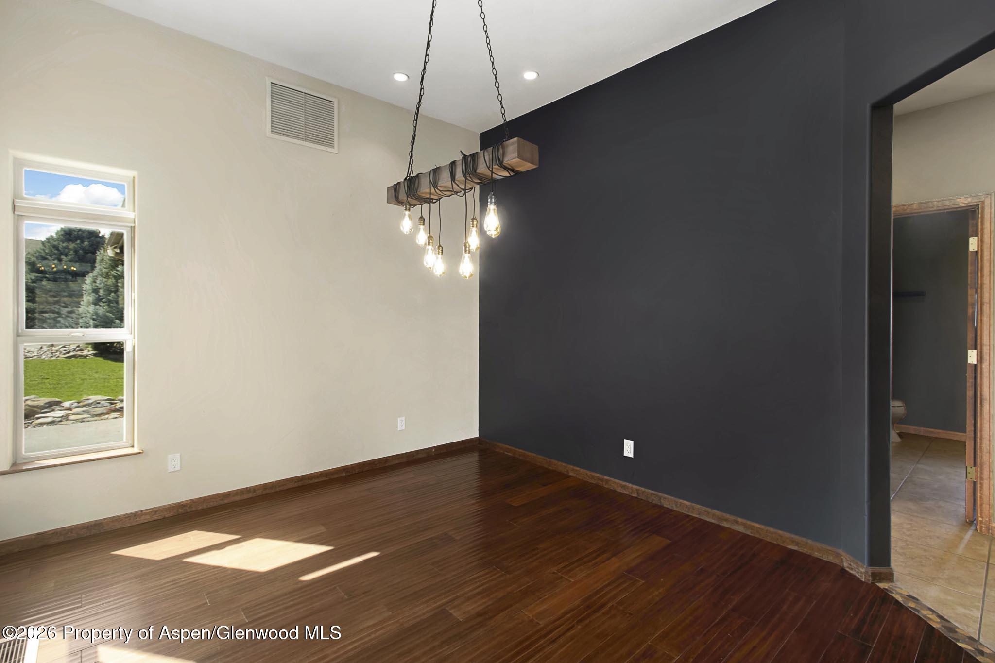 345 Meadow Creek Drive Property Photo 13