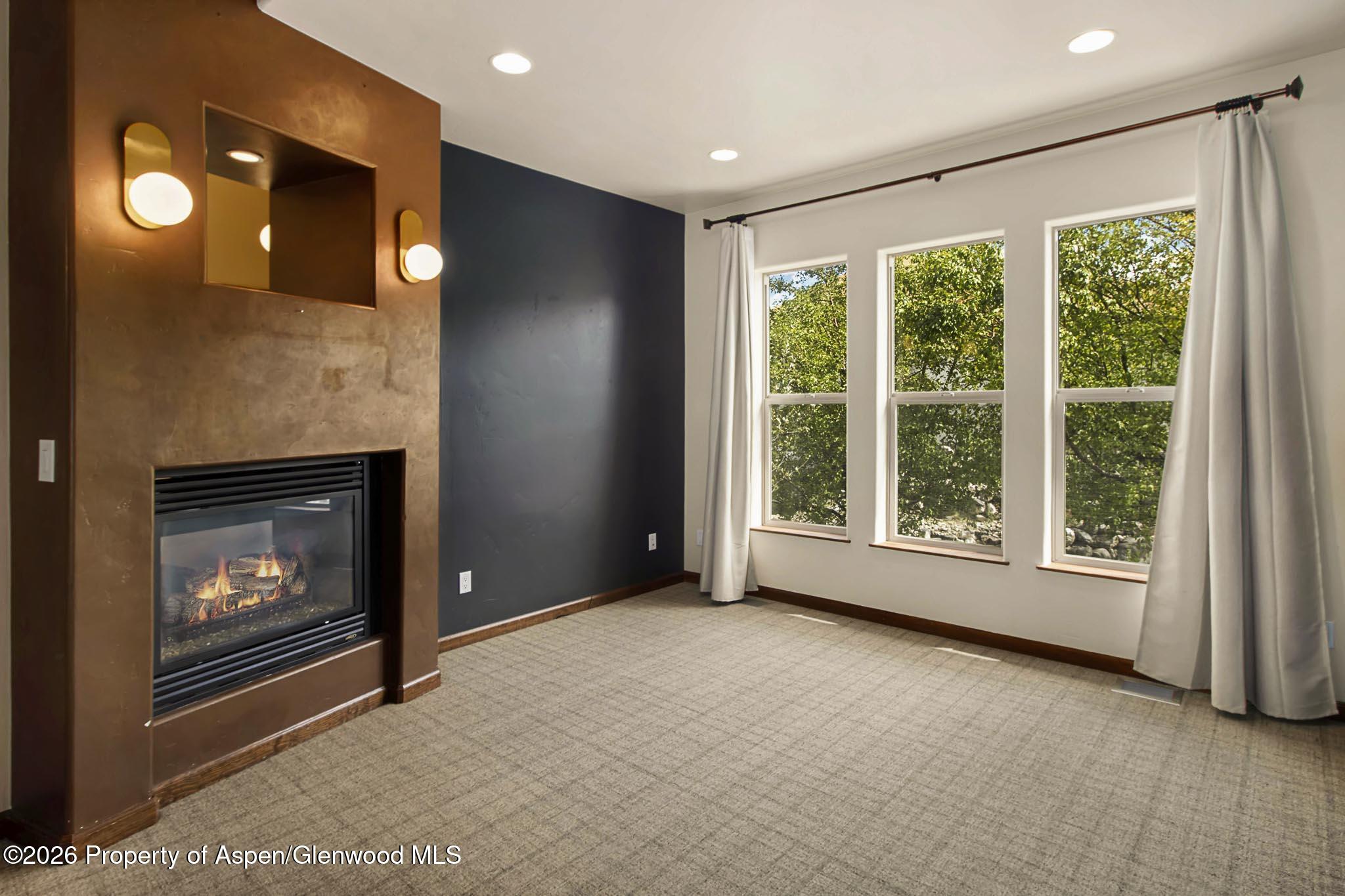 345 Meadow Creek Drive Property Photo 14