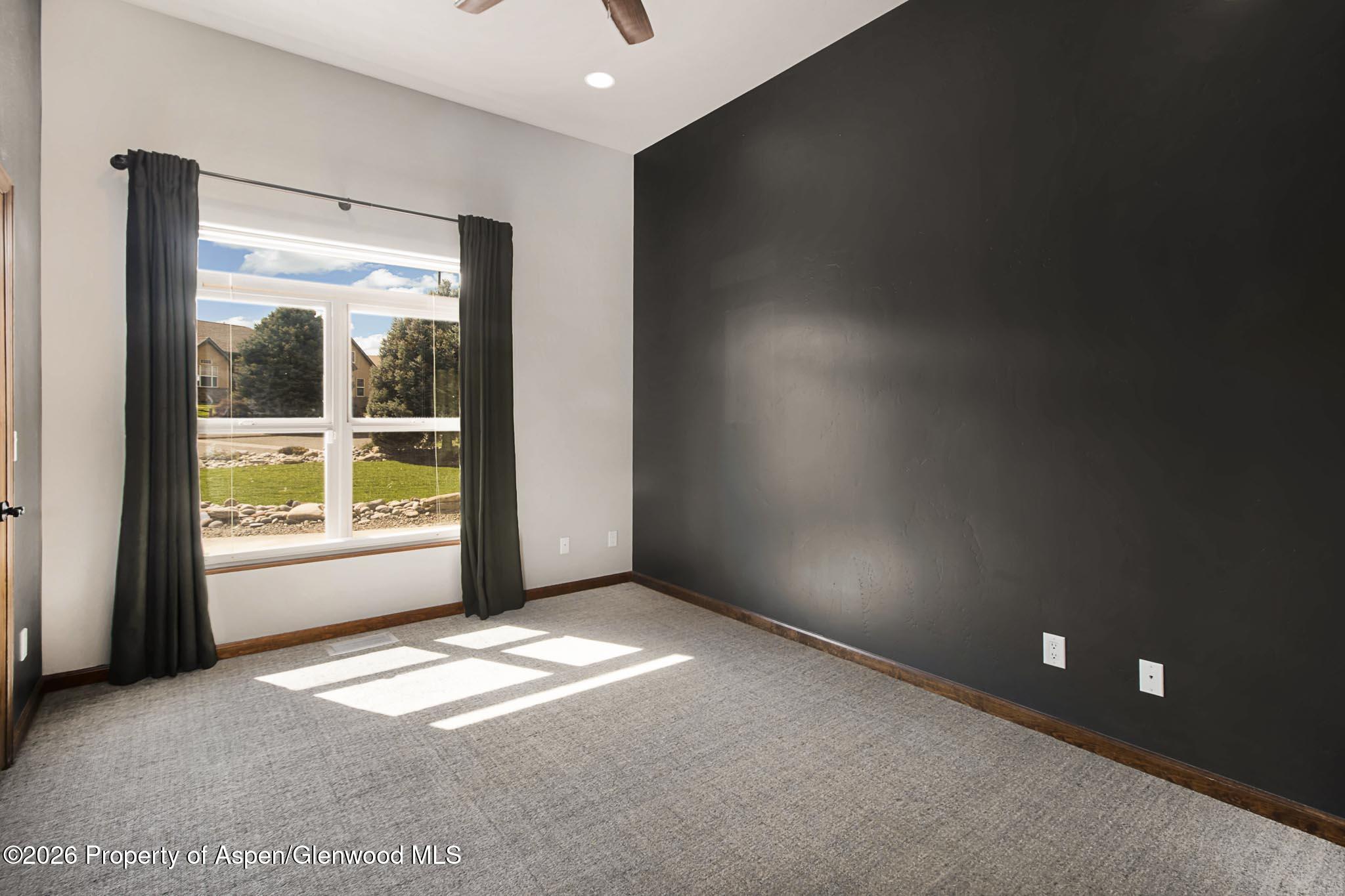 345 Meadow Creek Drive Property Photo 19