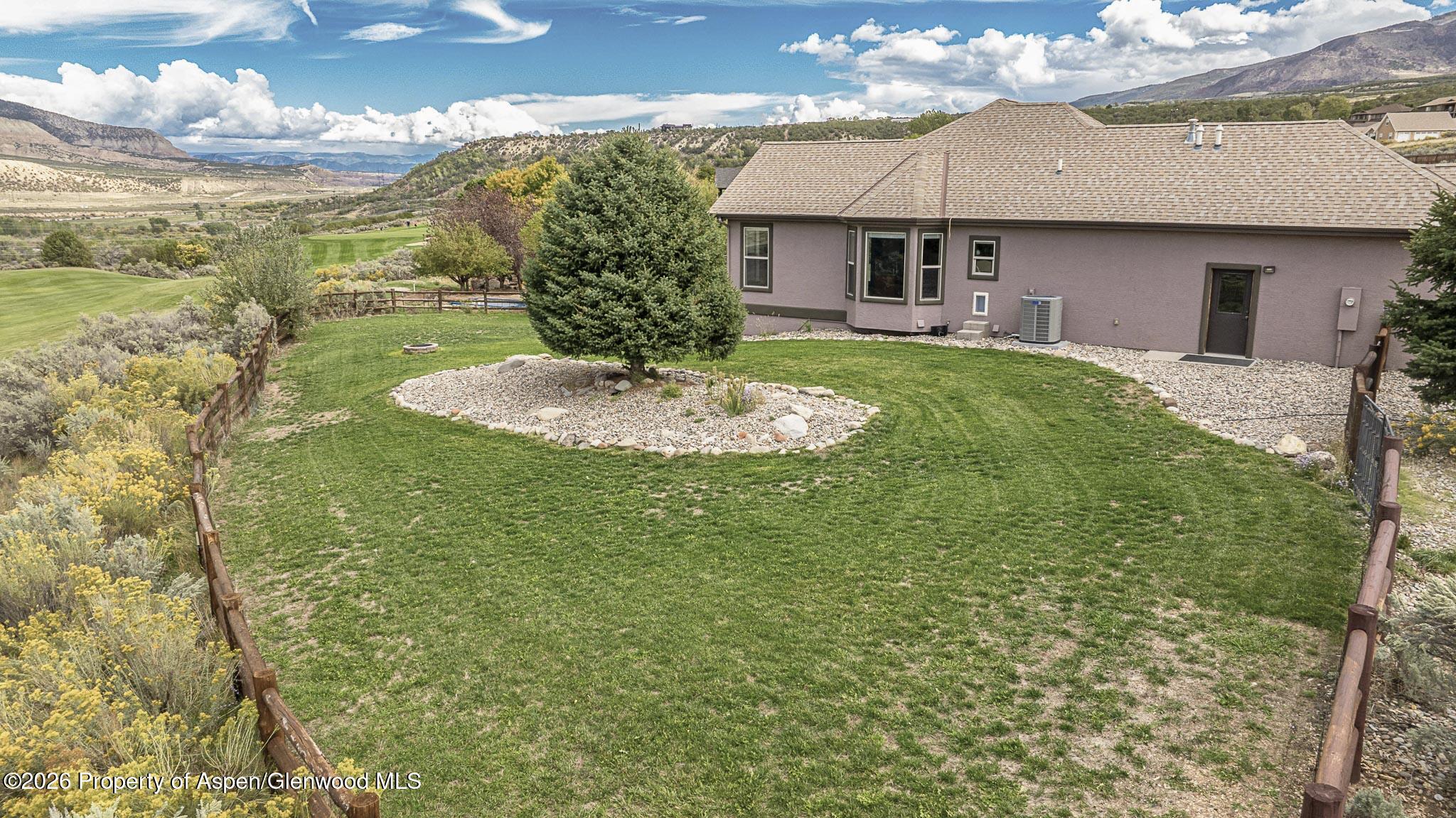 345 Meadow Creek Drive Property Photo 37