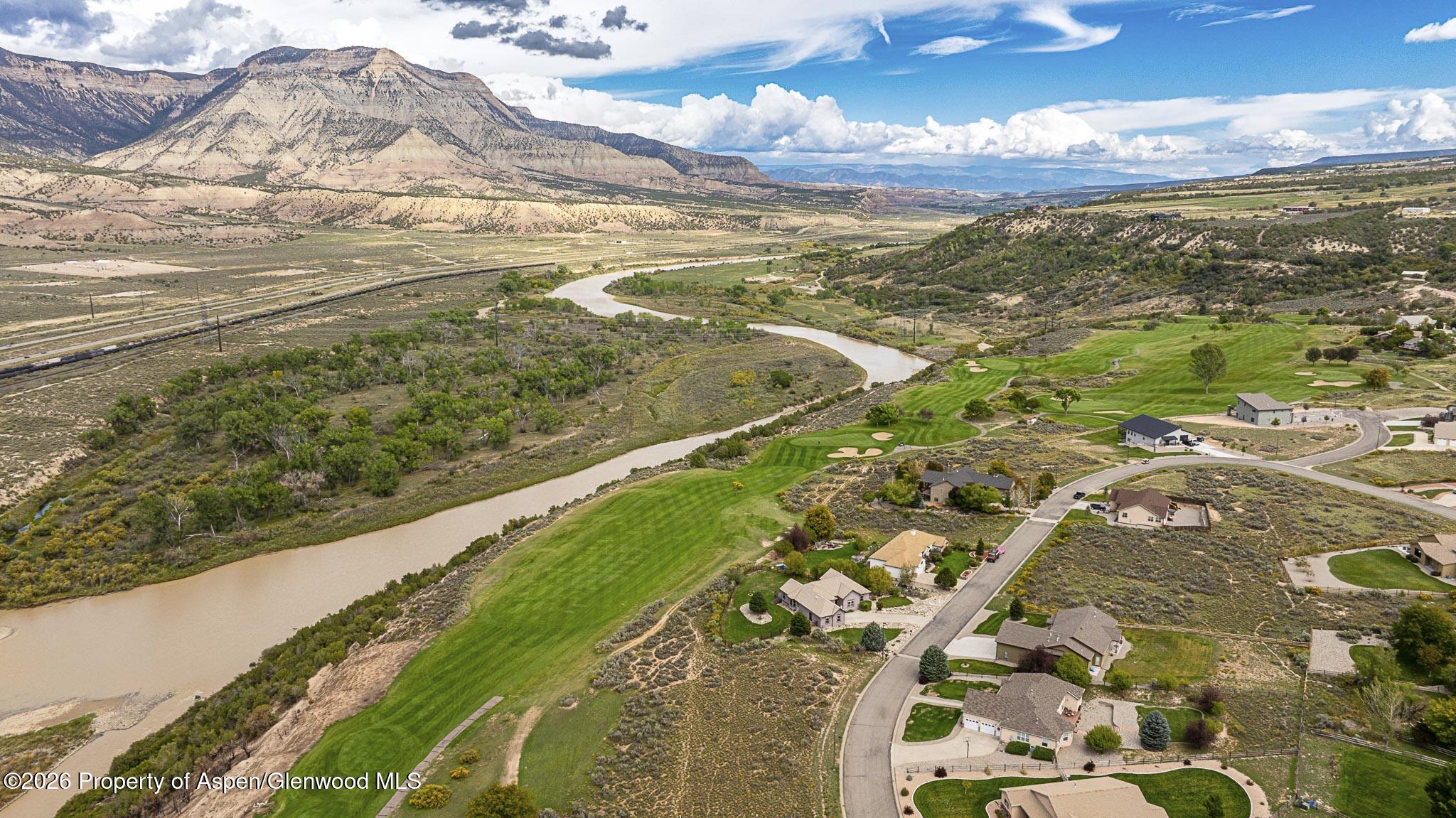 345 Meadow Creek Drive Property Photo 41