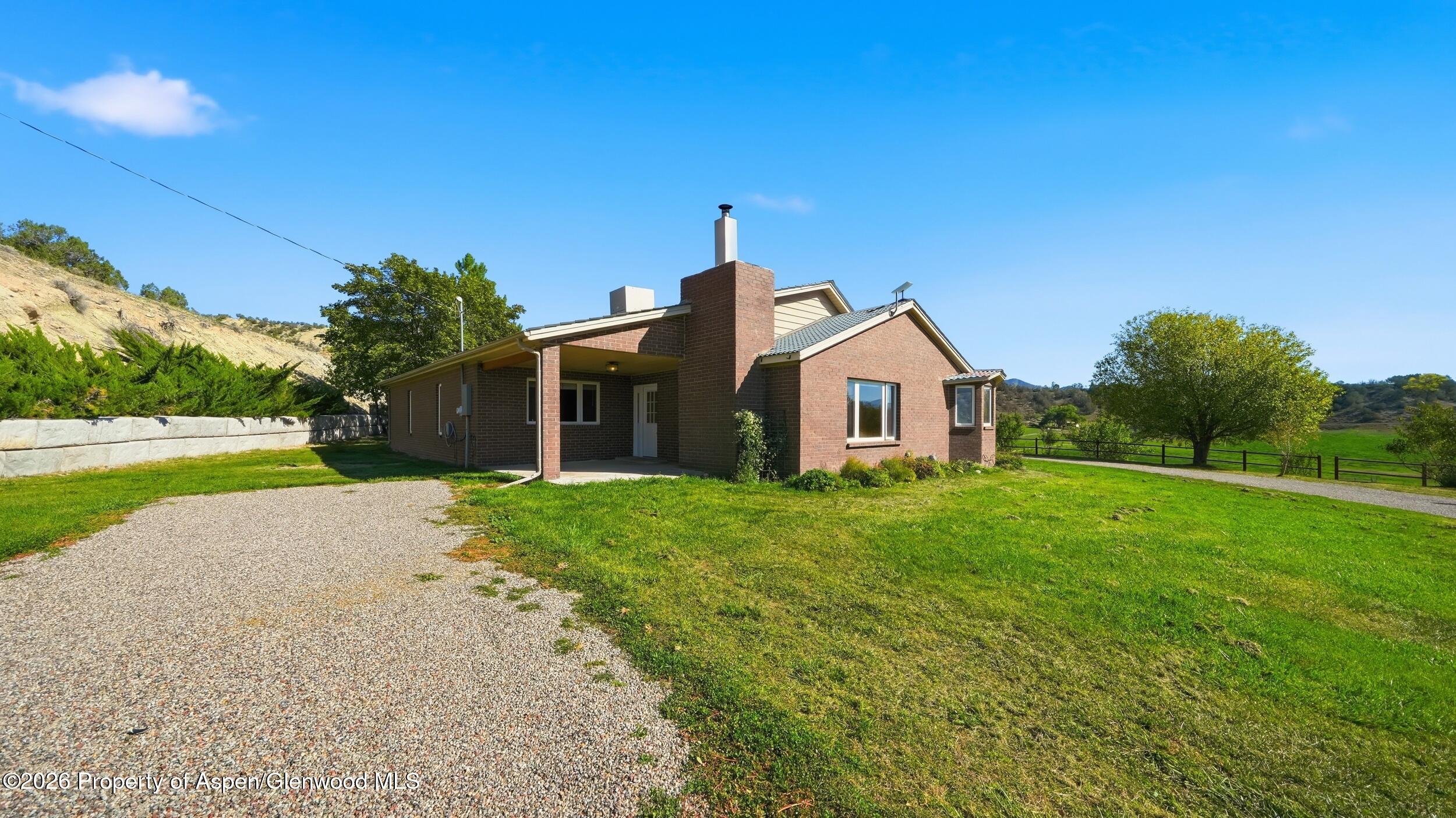 1073 County Road 260 Property Photo 4