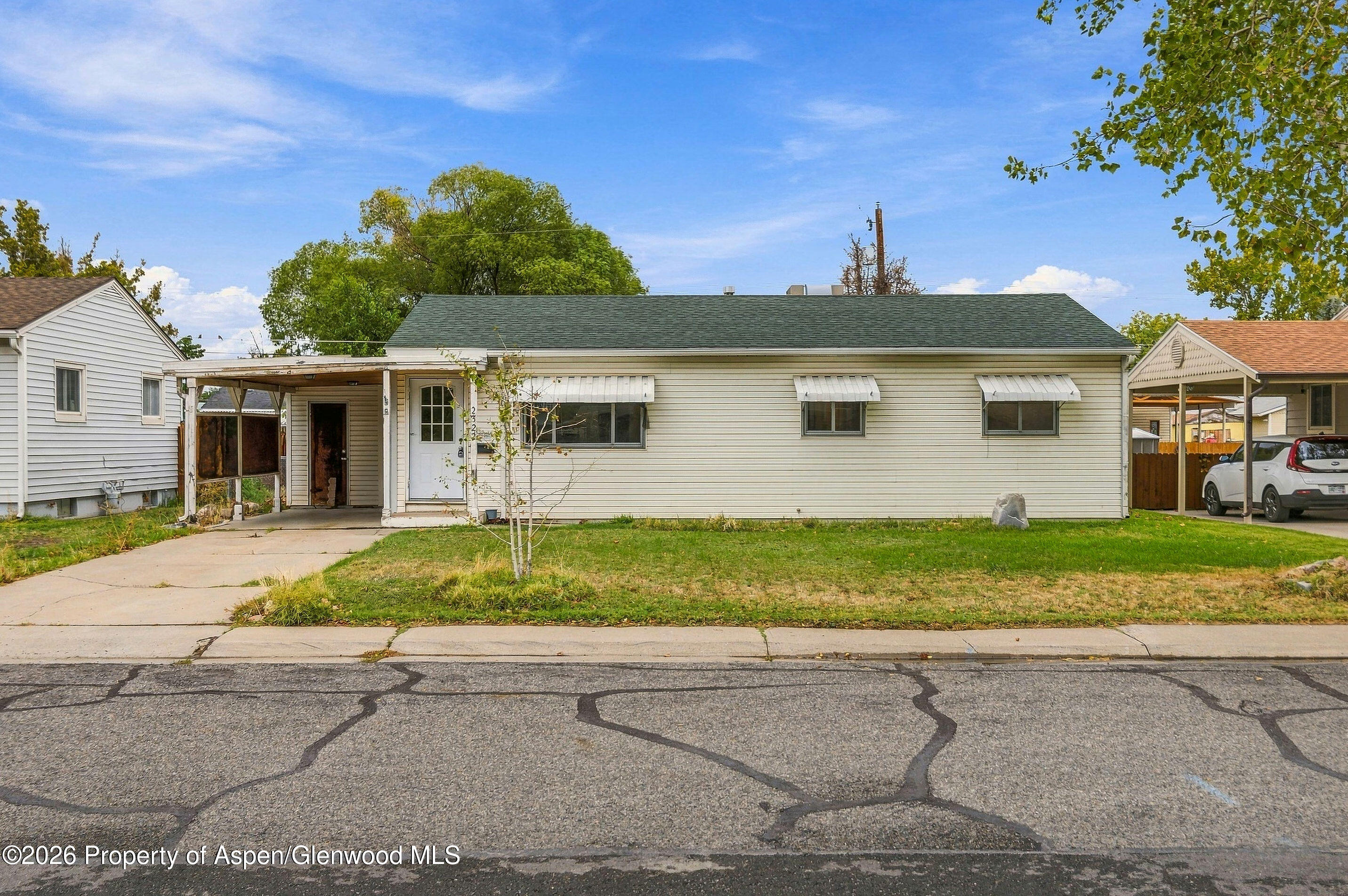 2322 Mesa Avenue Property Photo 1