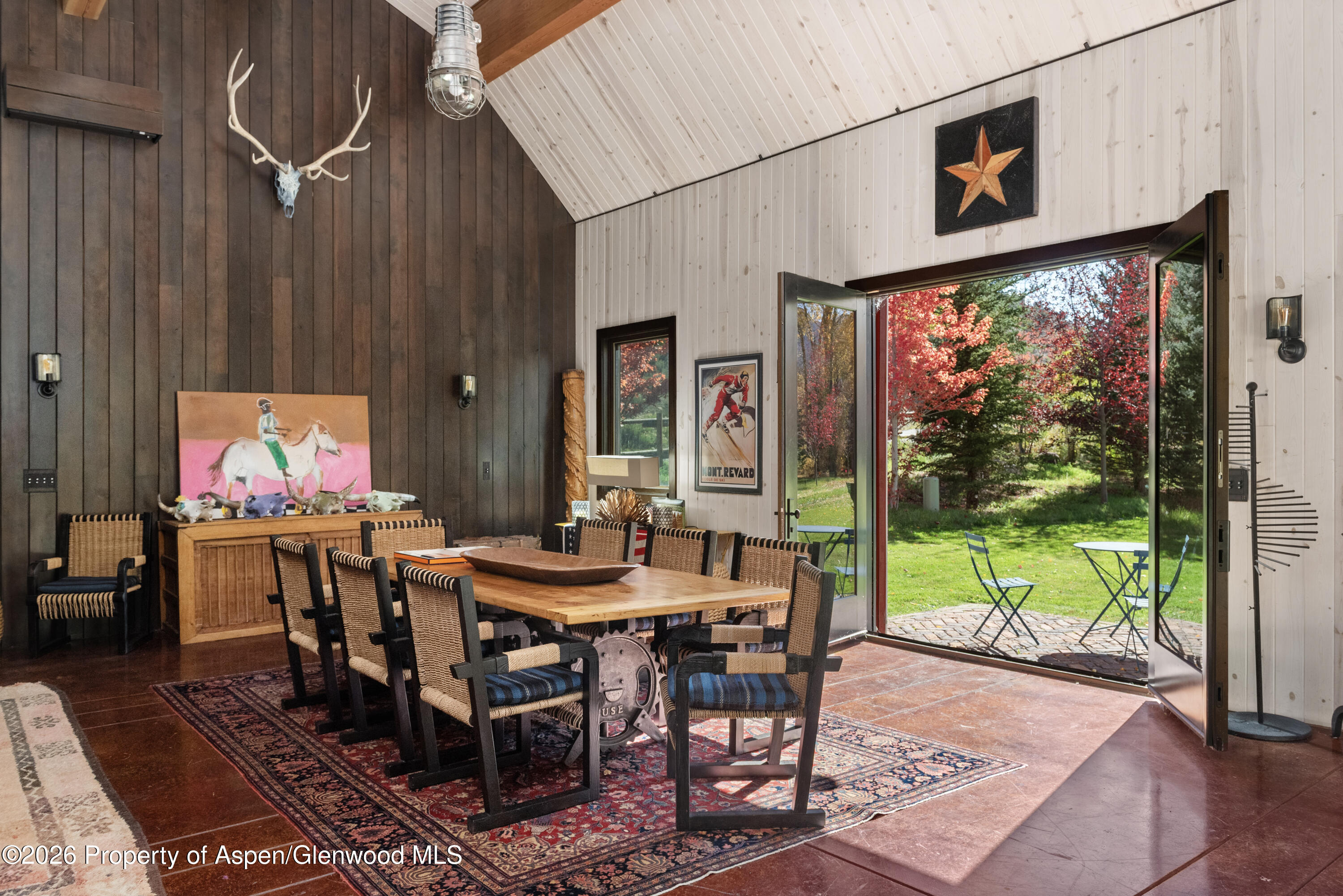 4054 Lower River Road Property Photo 15