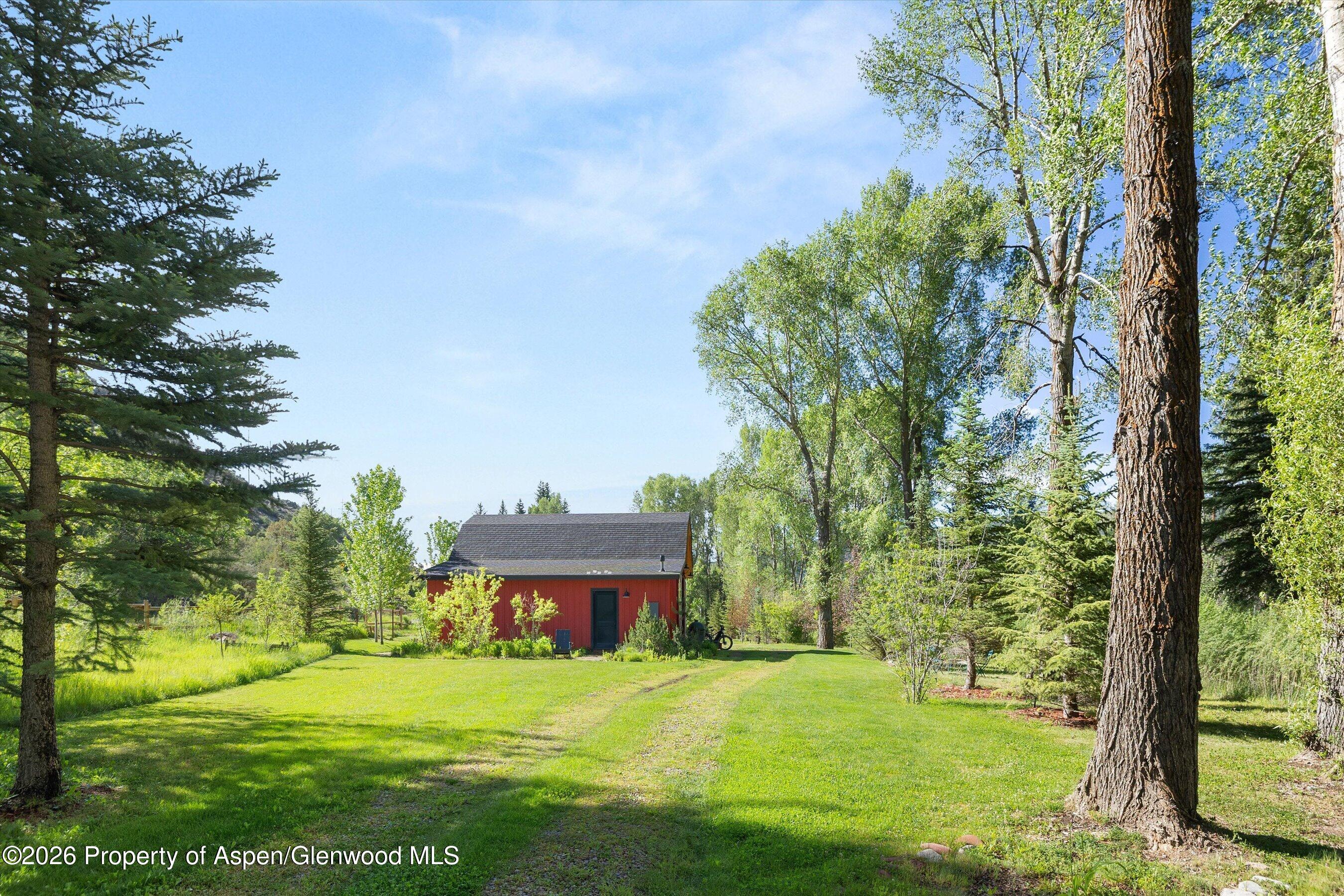 4054 Lower River Road Property Photo 41